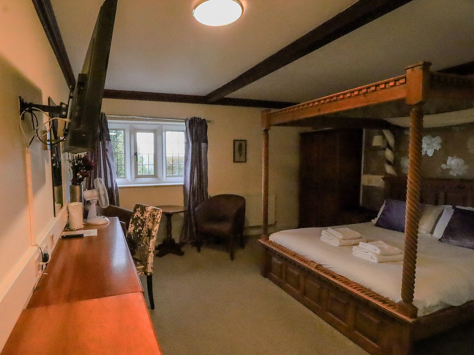 room detail thumbnail 0