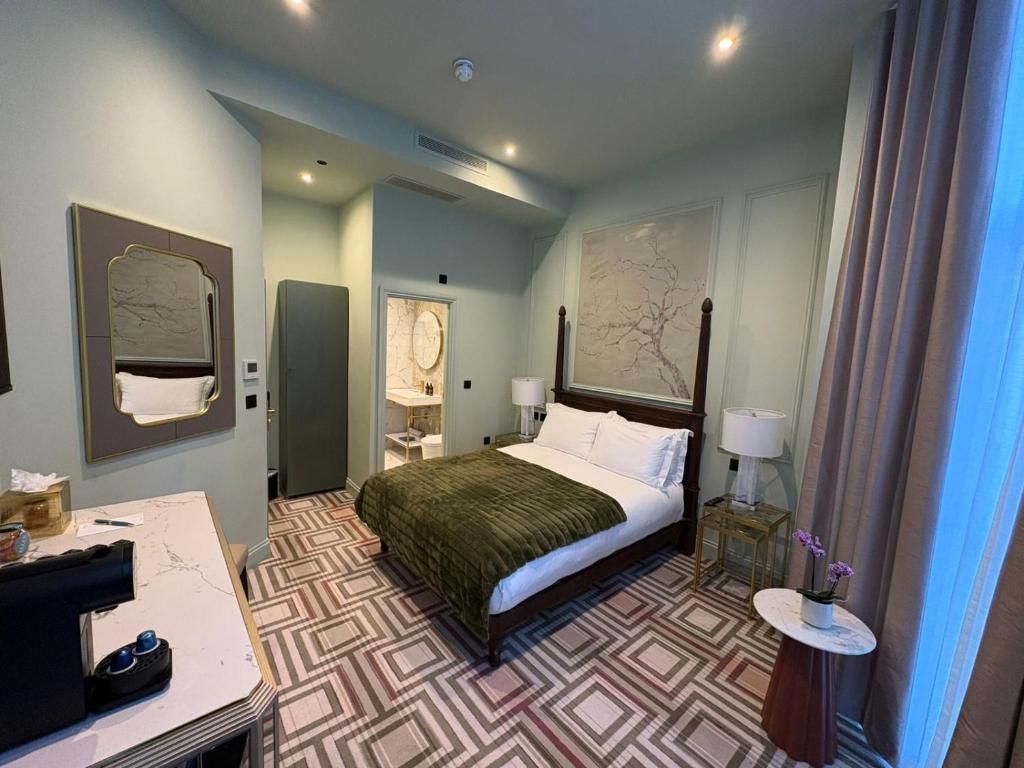 room detail thumbnail 0