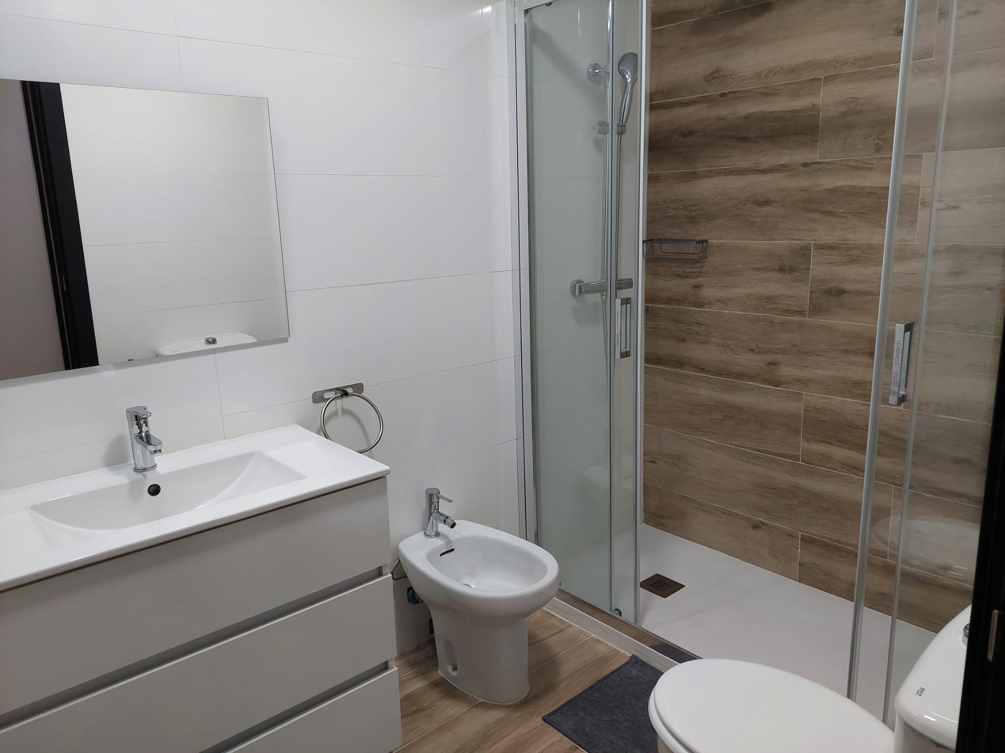 Habitación doble clásica con ducha