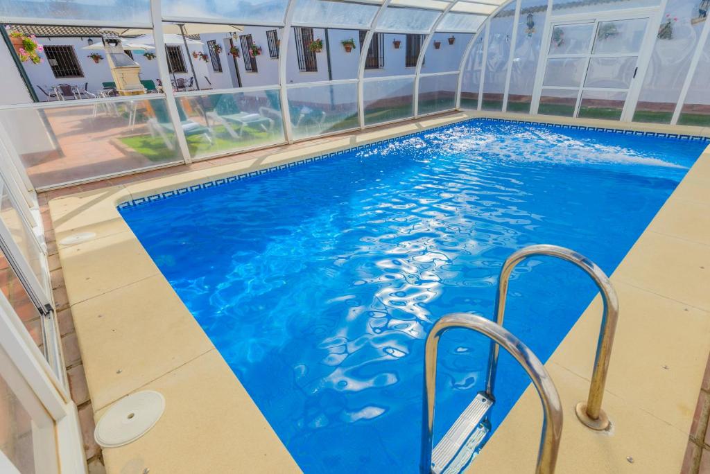 Rivero rural casa rural para grupos en posadas (córdoba) con piscina
