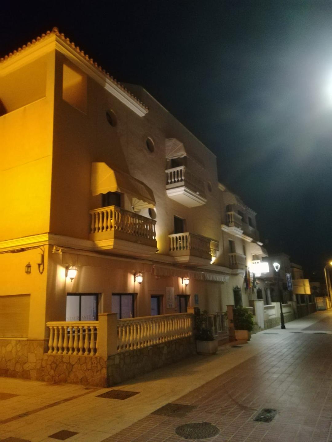 Hostal restaurant macavi, Rota