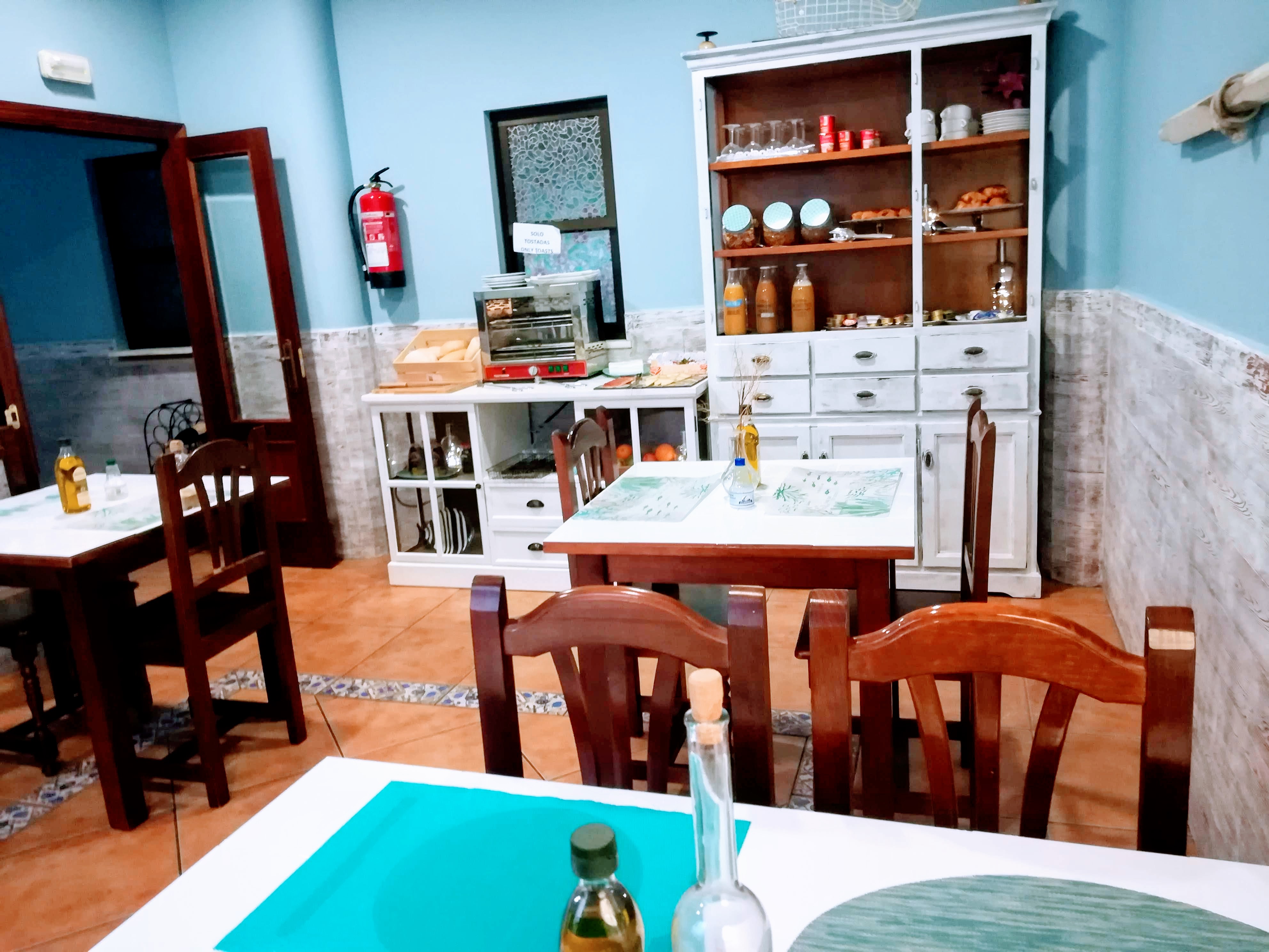 Hostal restaurant macavi, Rota