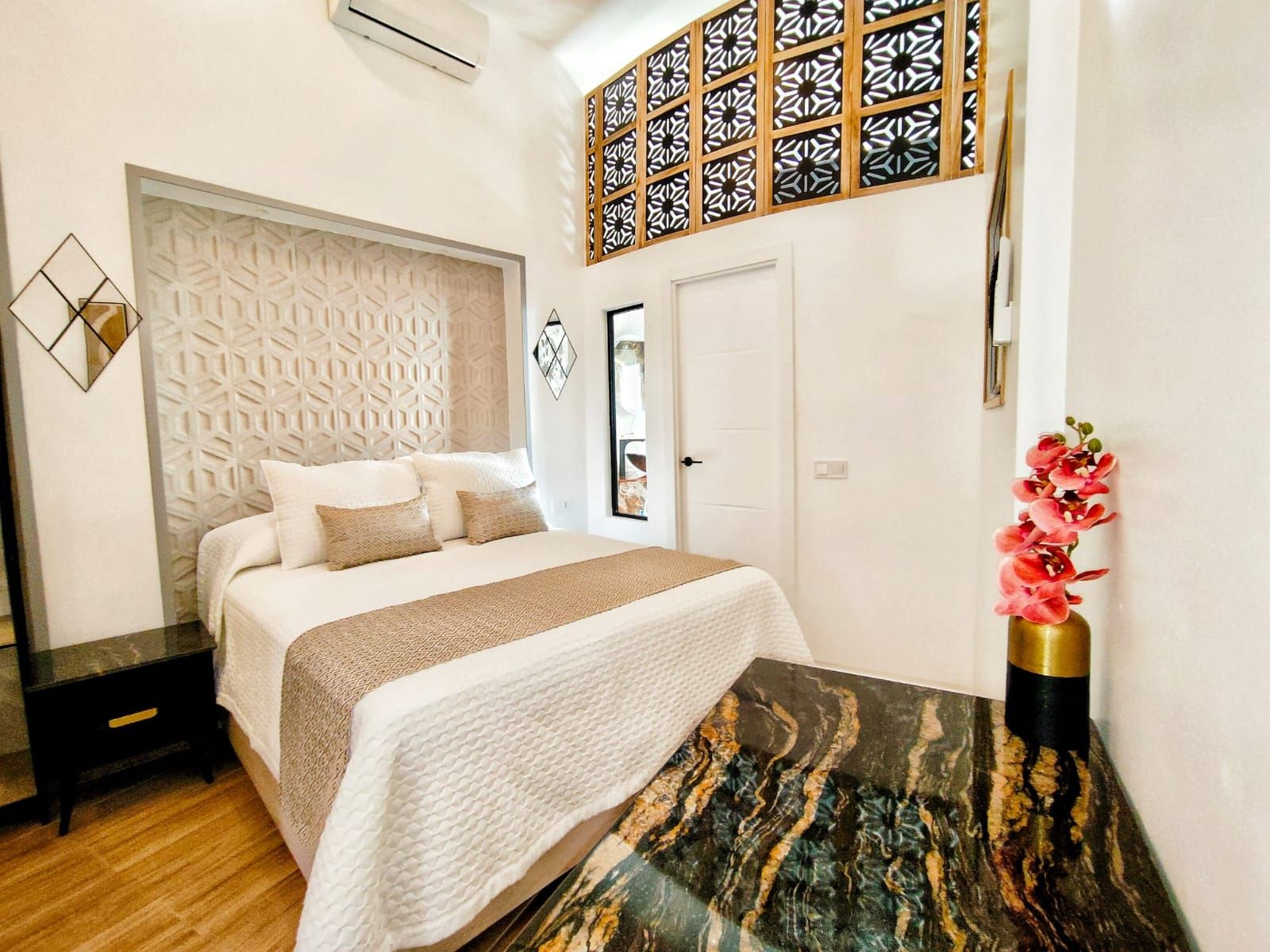 Buendía suites apartamentos, Torremolinos