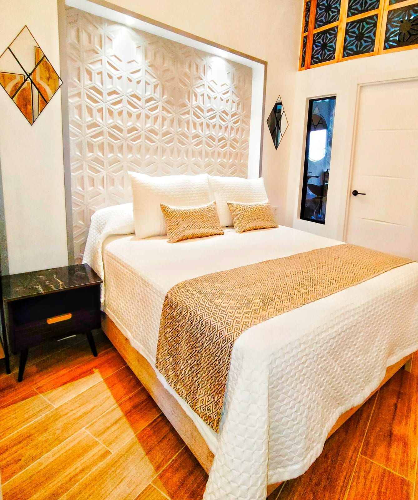 Buendía suites apartamentos, Torremolinos