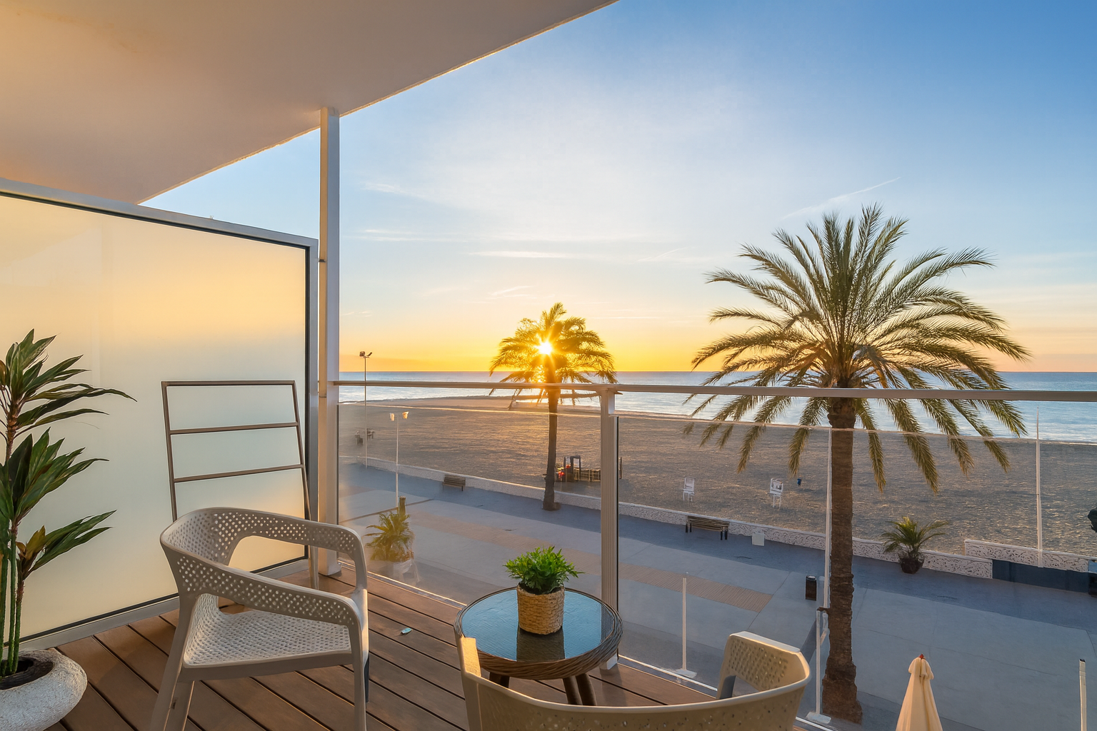 Meraki beach hotel 