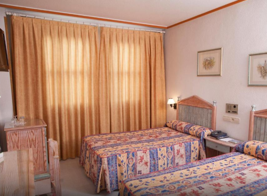 Zweibettzimmer