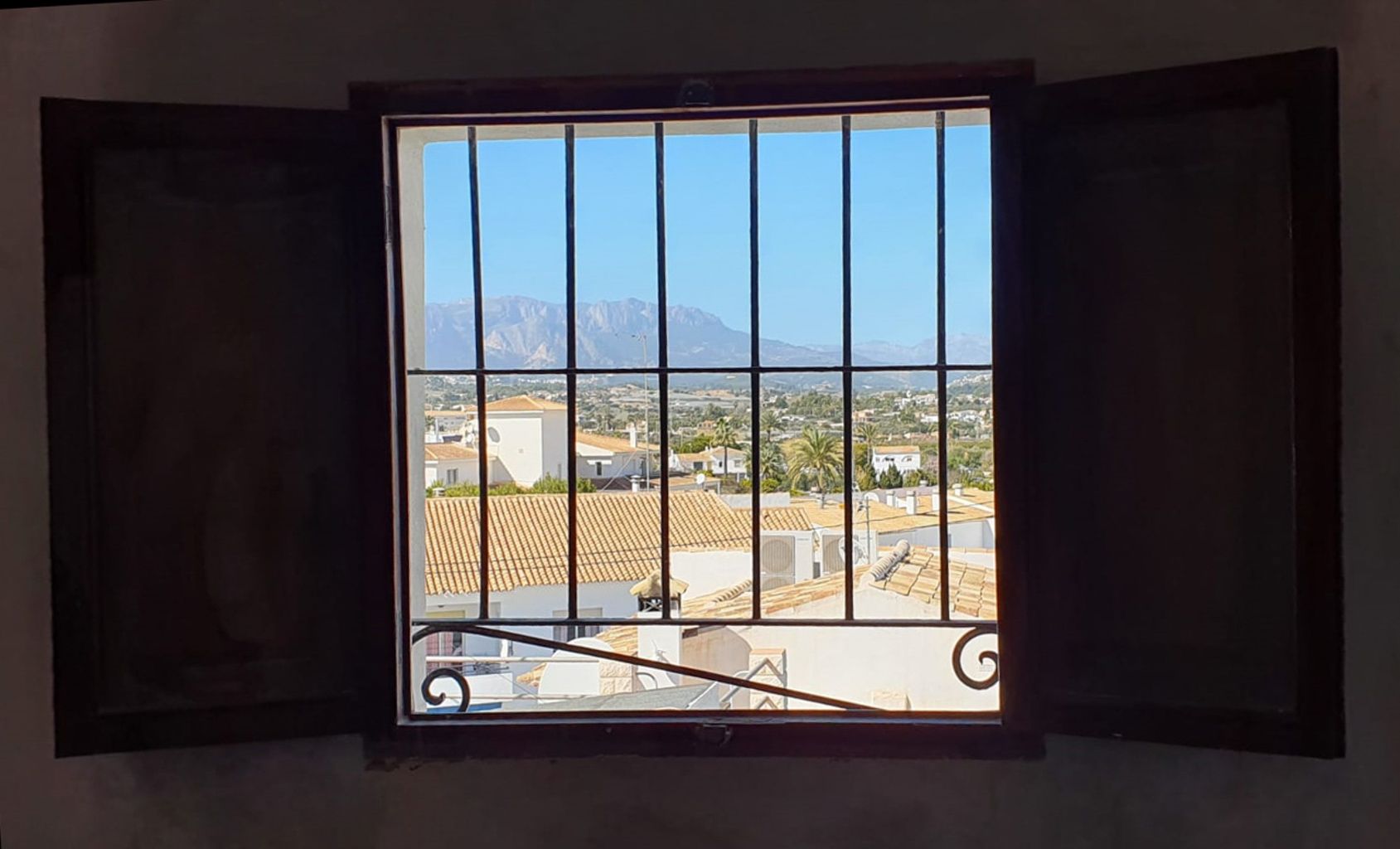 Standard double room with mountain view