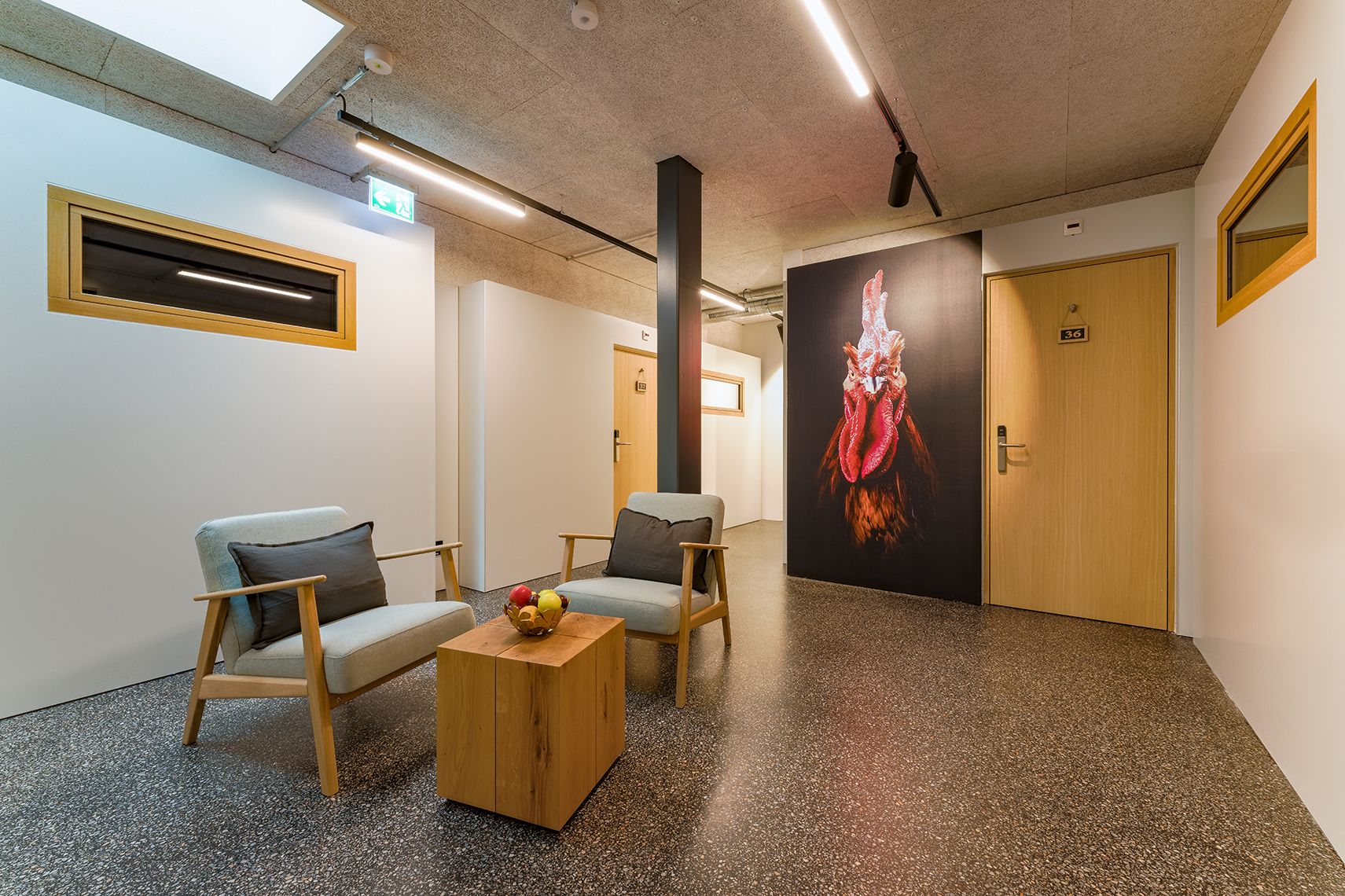 room detail thumbnail 2