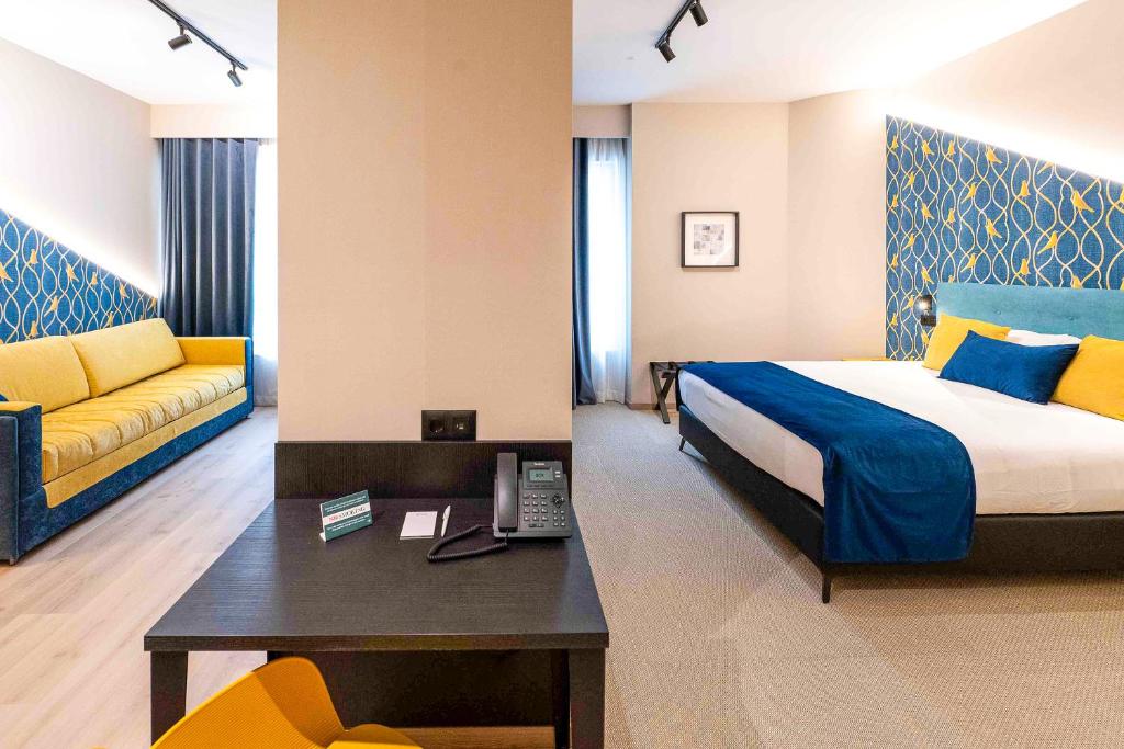 Hotel pathos by mimood aparthotels, València