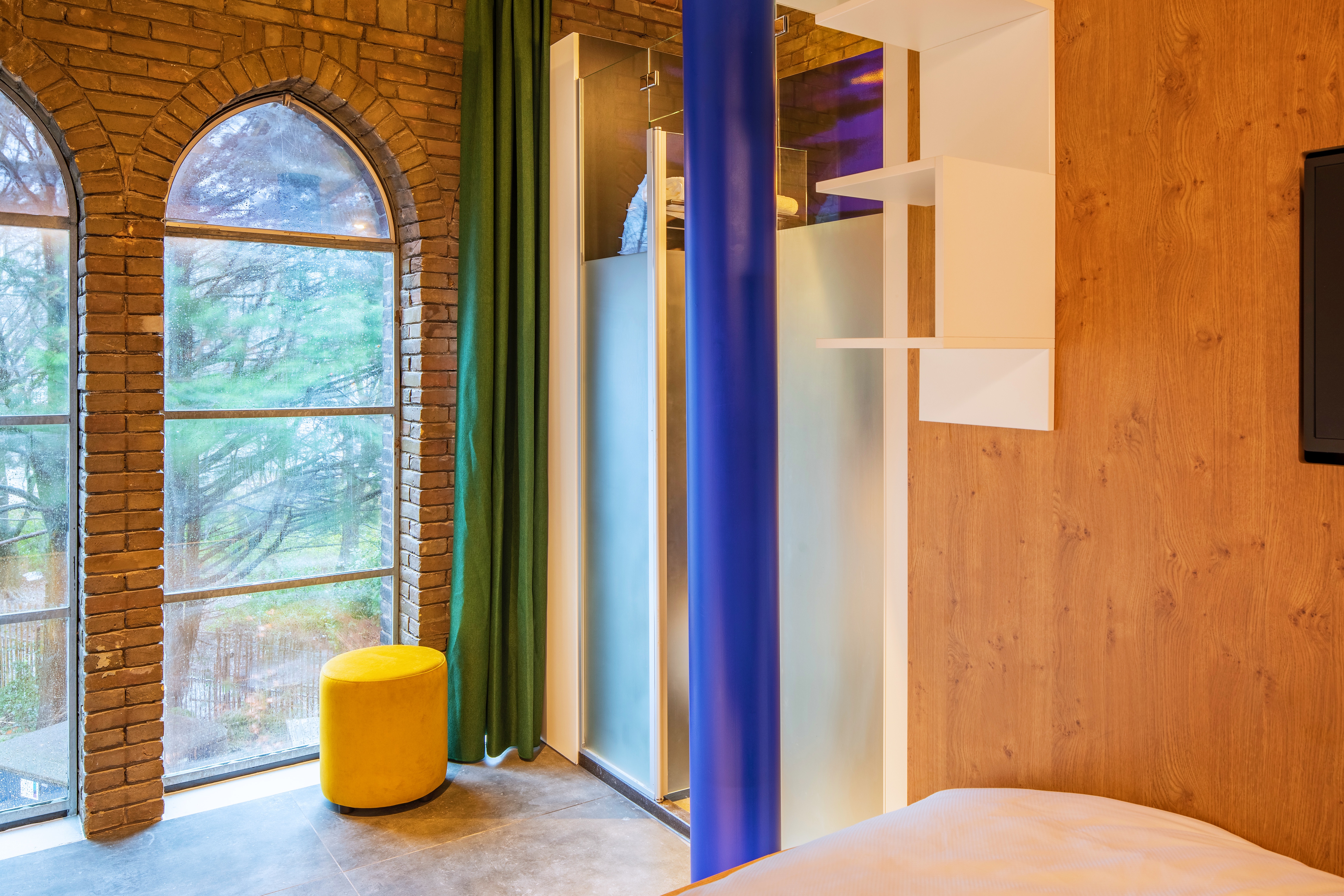 room detail thumbnail 0