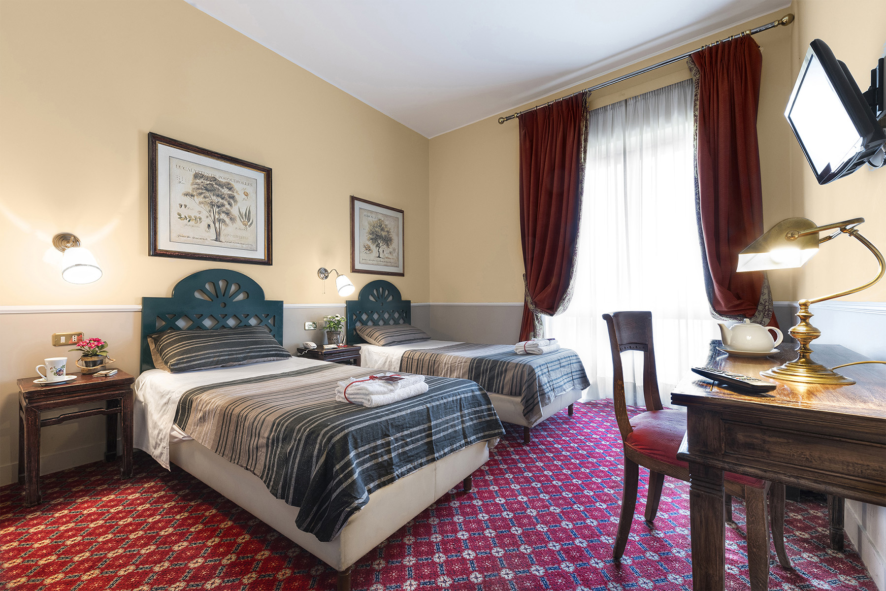 room detail thumbnail 0