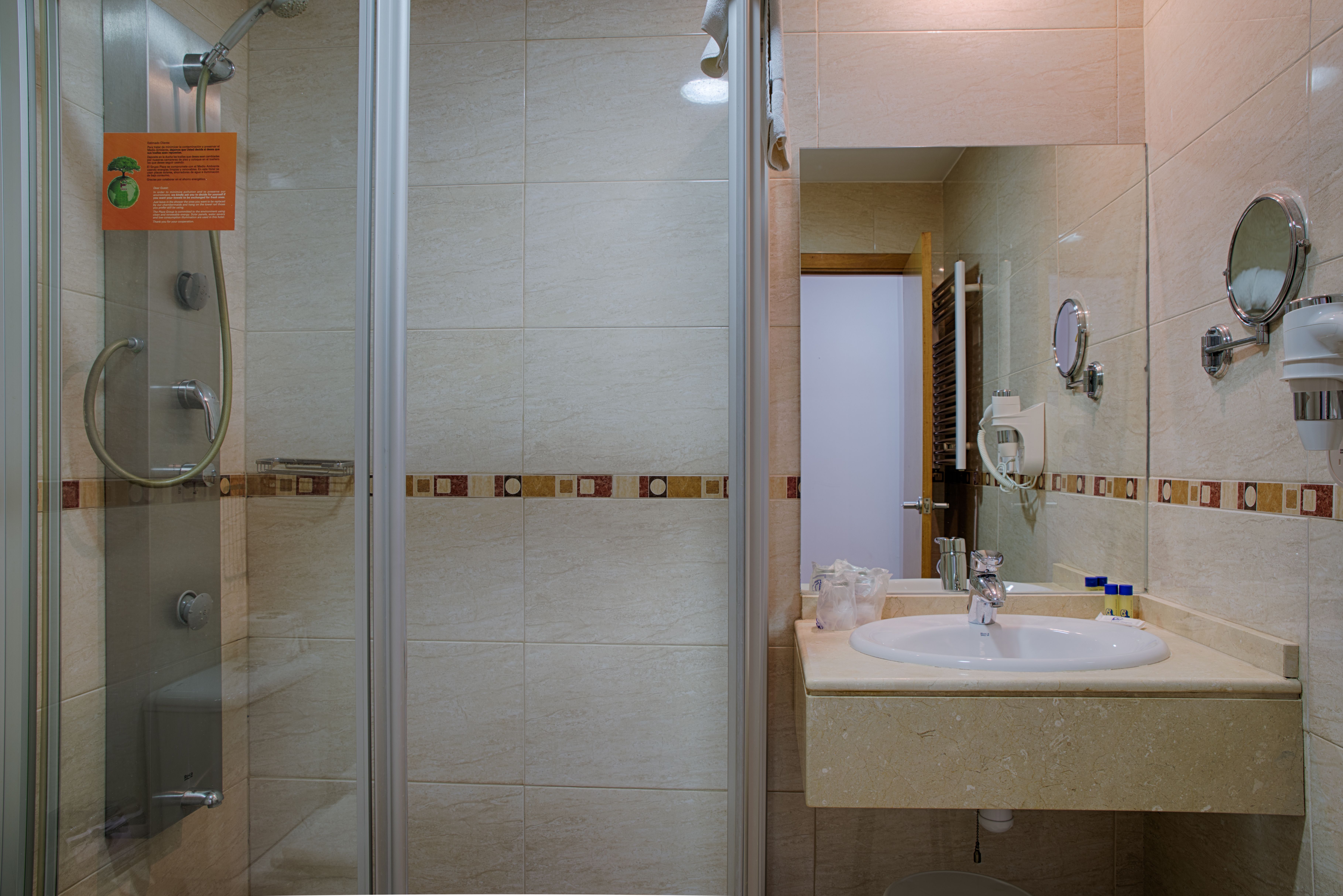 Twin room