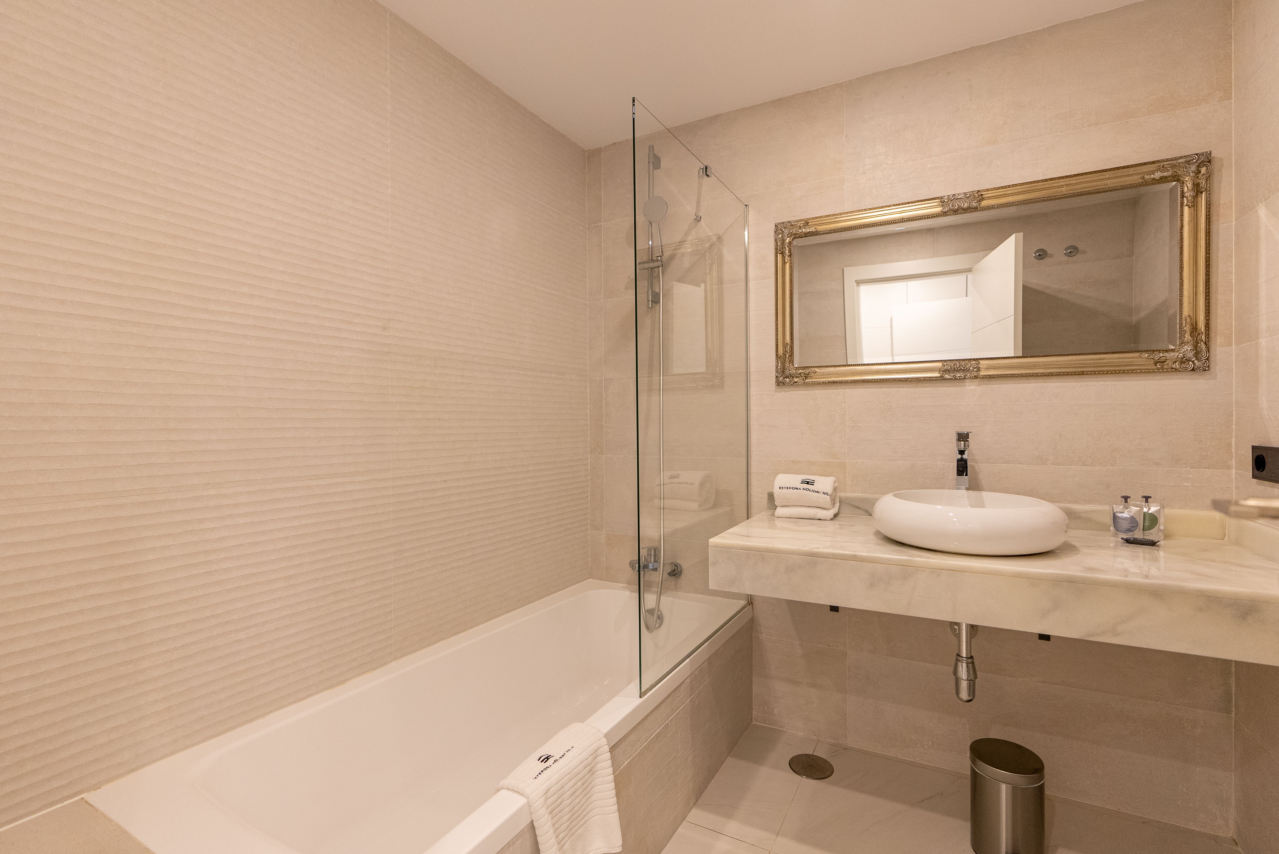 Estepona holiday hills, Estepona