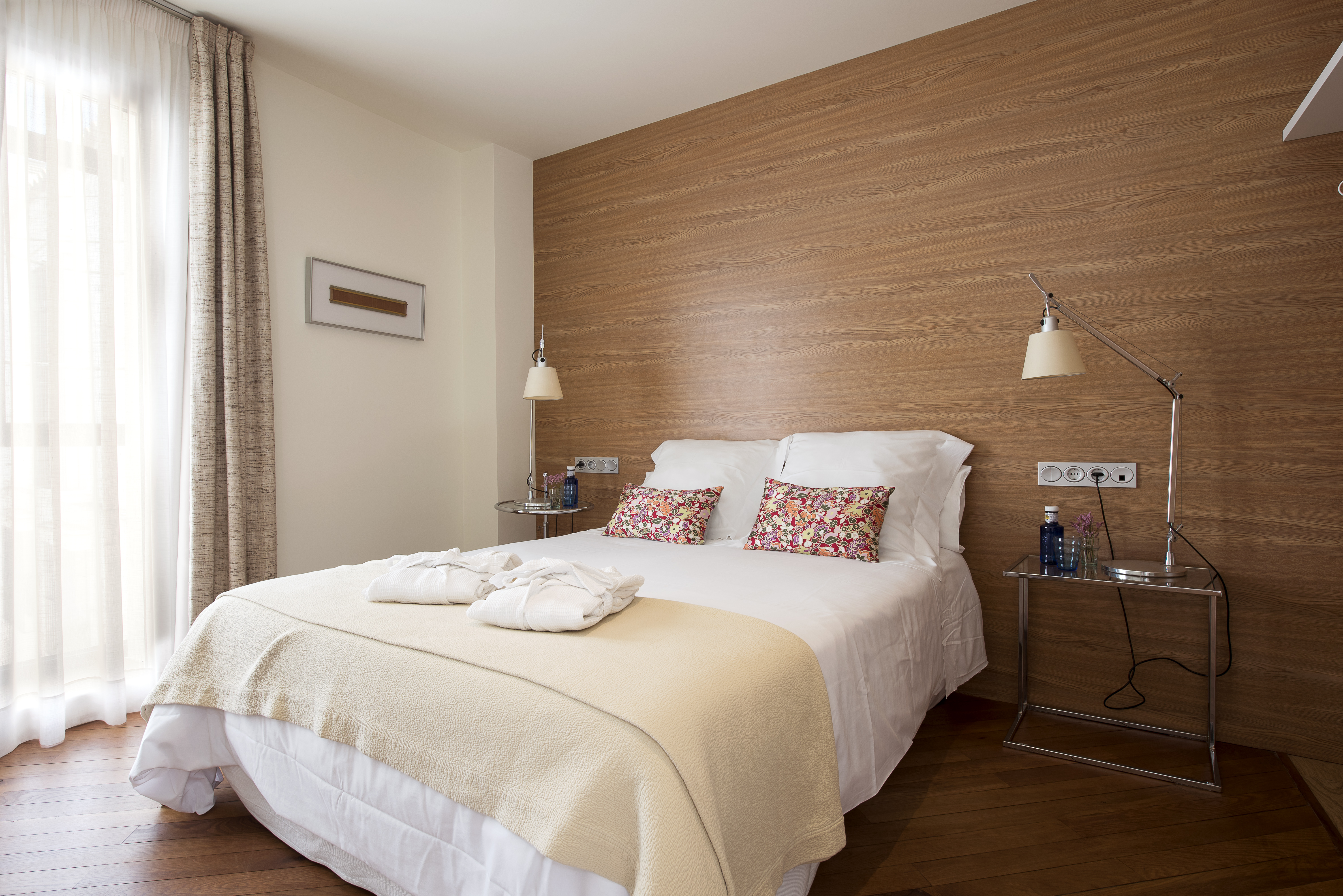 Deluxe double or twin room