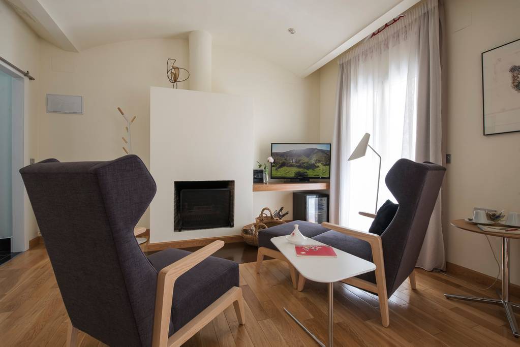 Junior suite with balcony