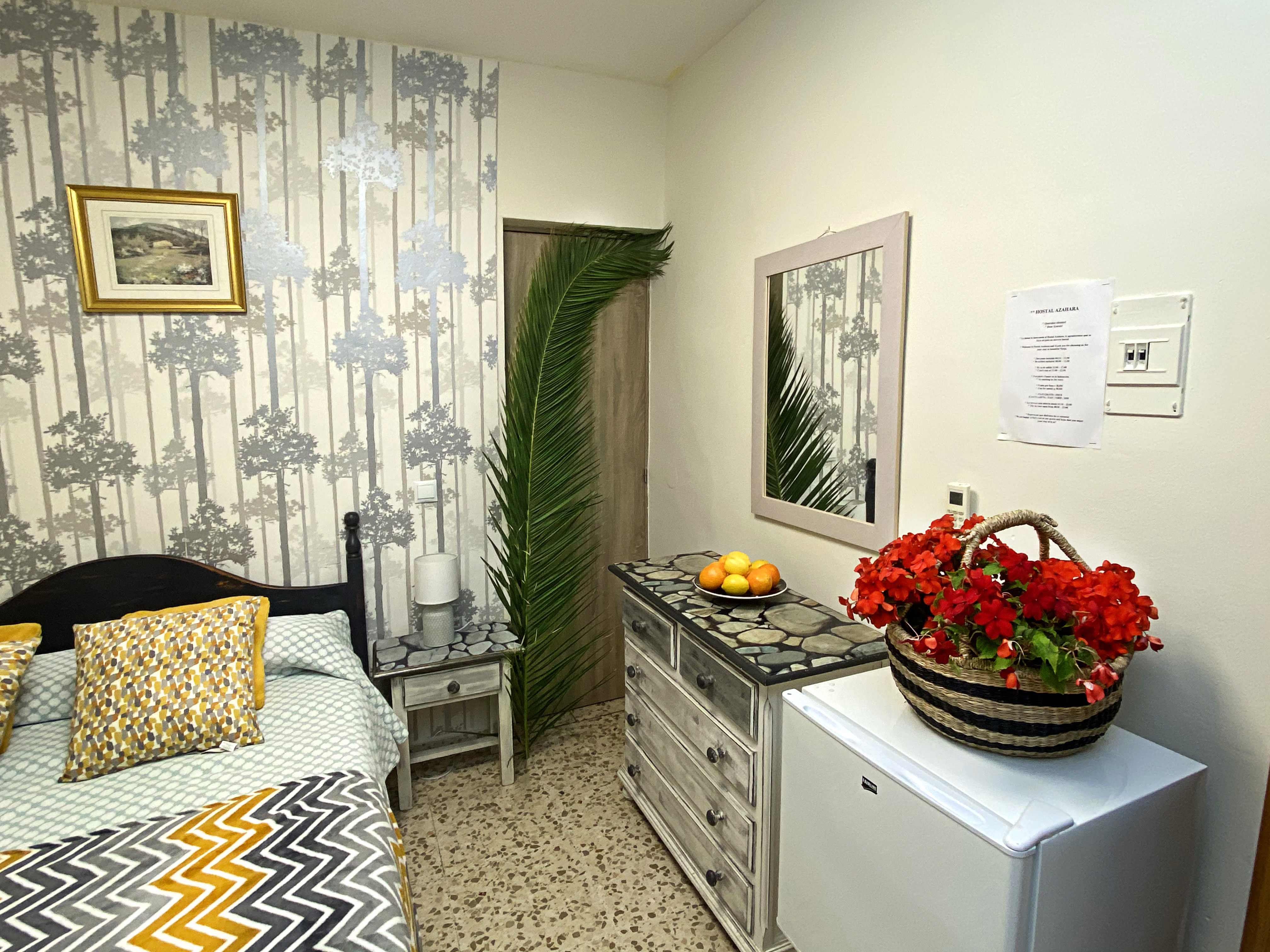 Hostal azahara nerja , Nerja