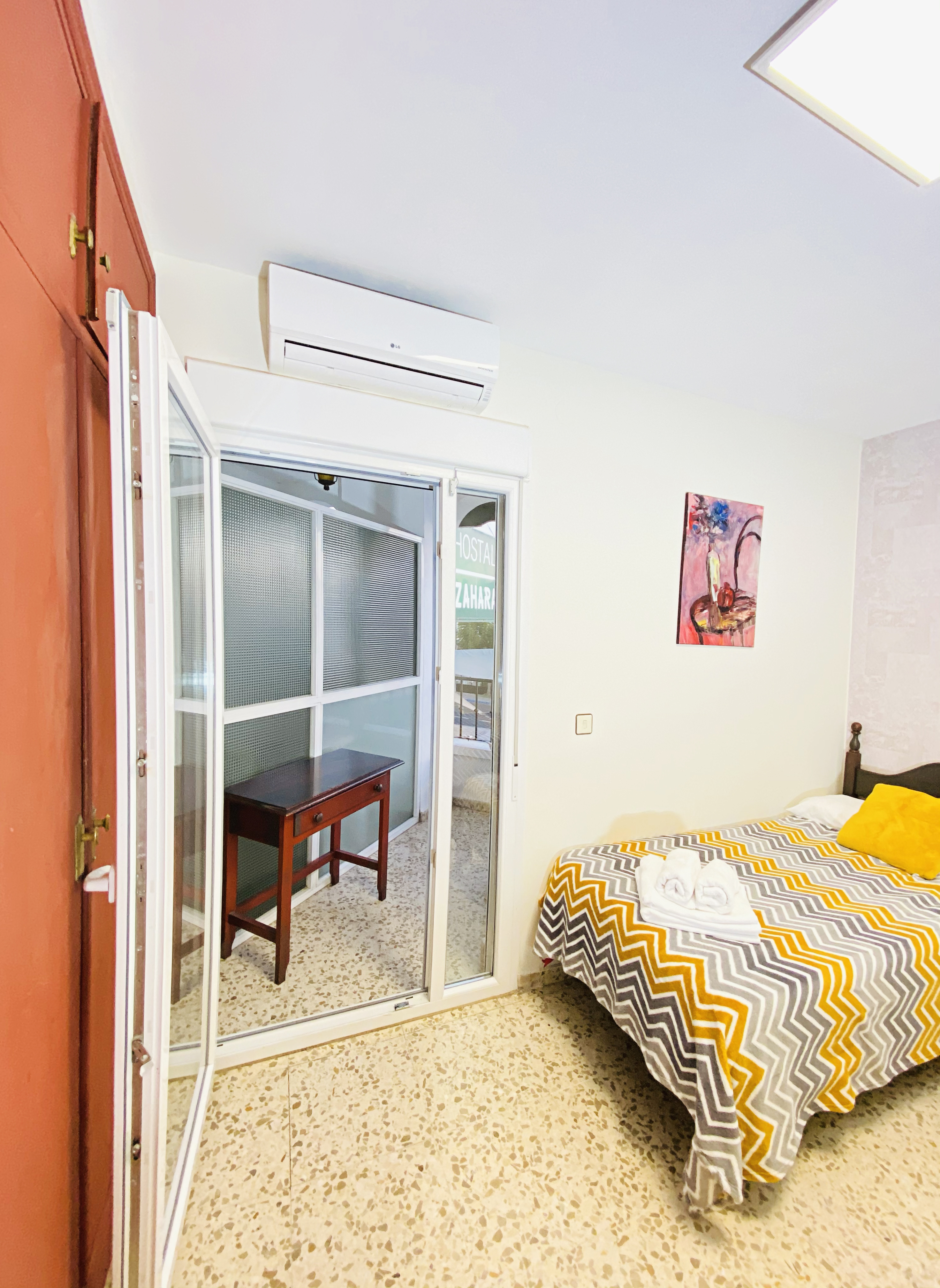 Hostal azahara nerja , Nerja