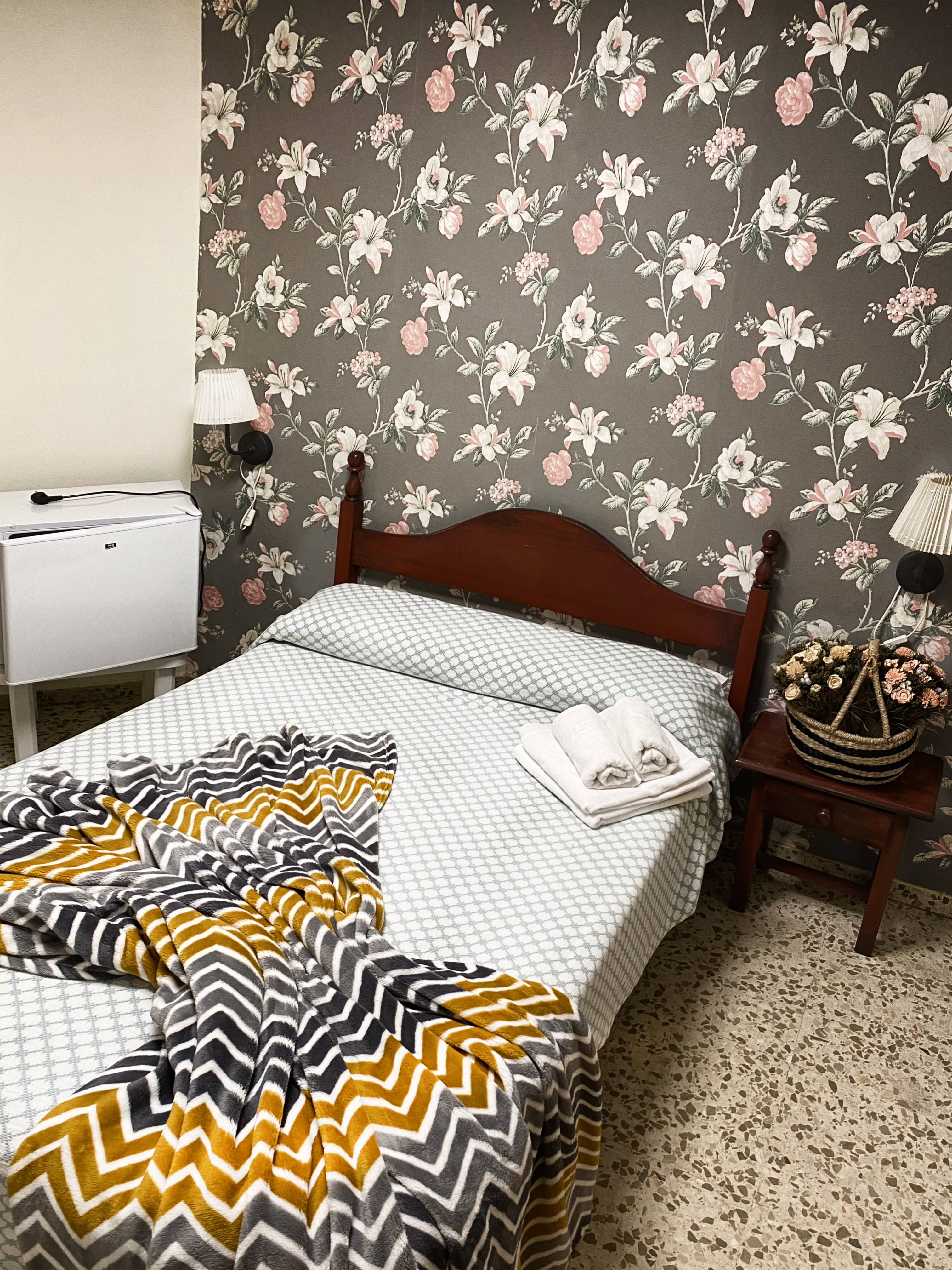 Hostal azahara nerja , Nerja