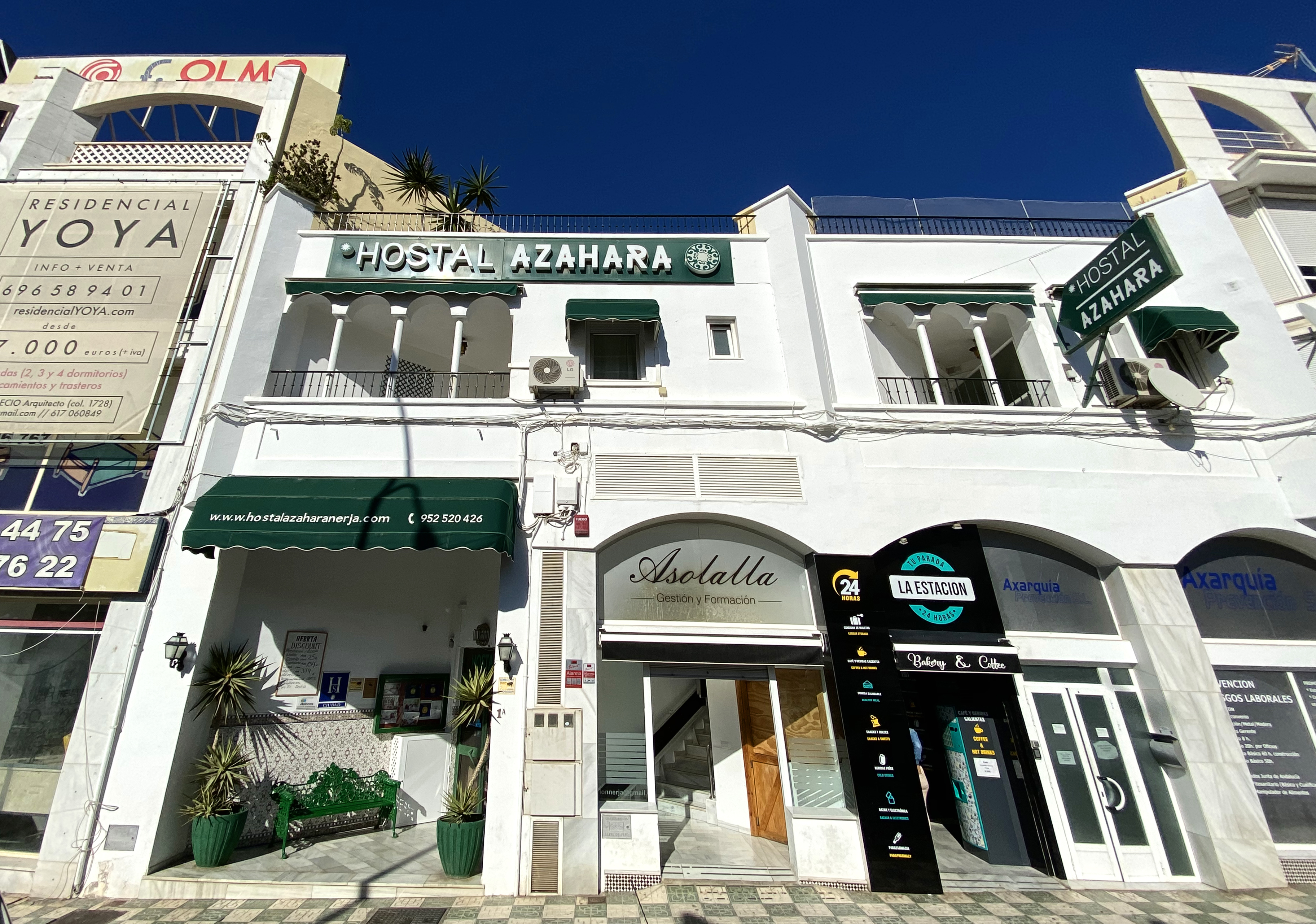 Hostal azahara nerja , Nerja