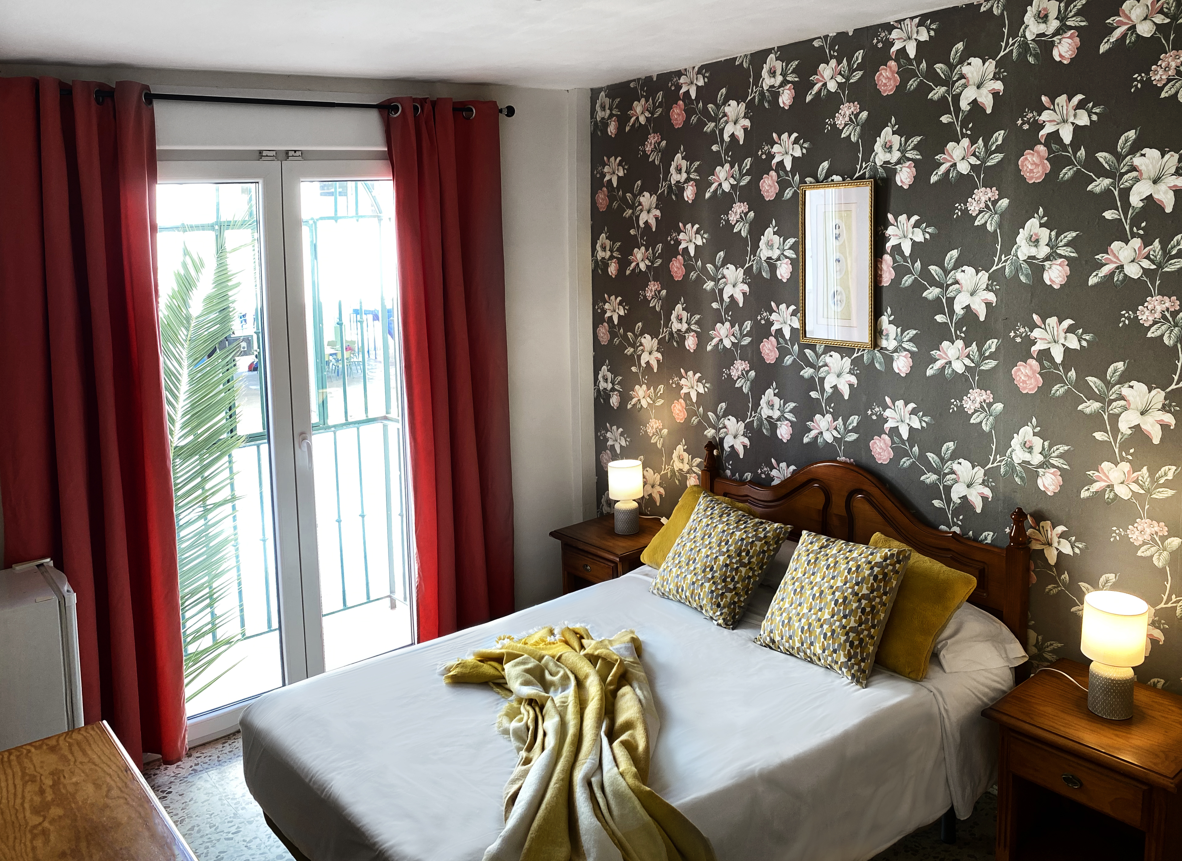 Hostal azahara nerja , Nerja