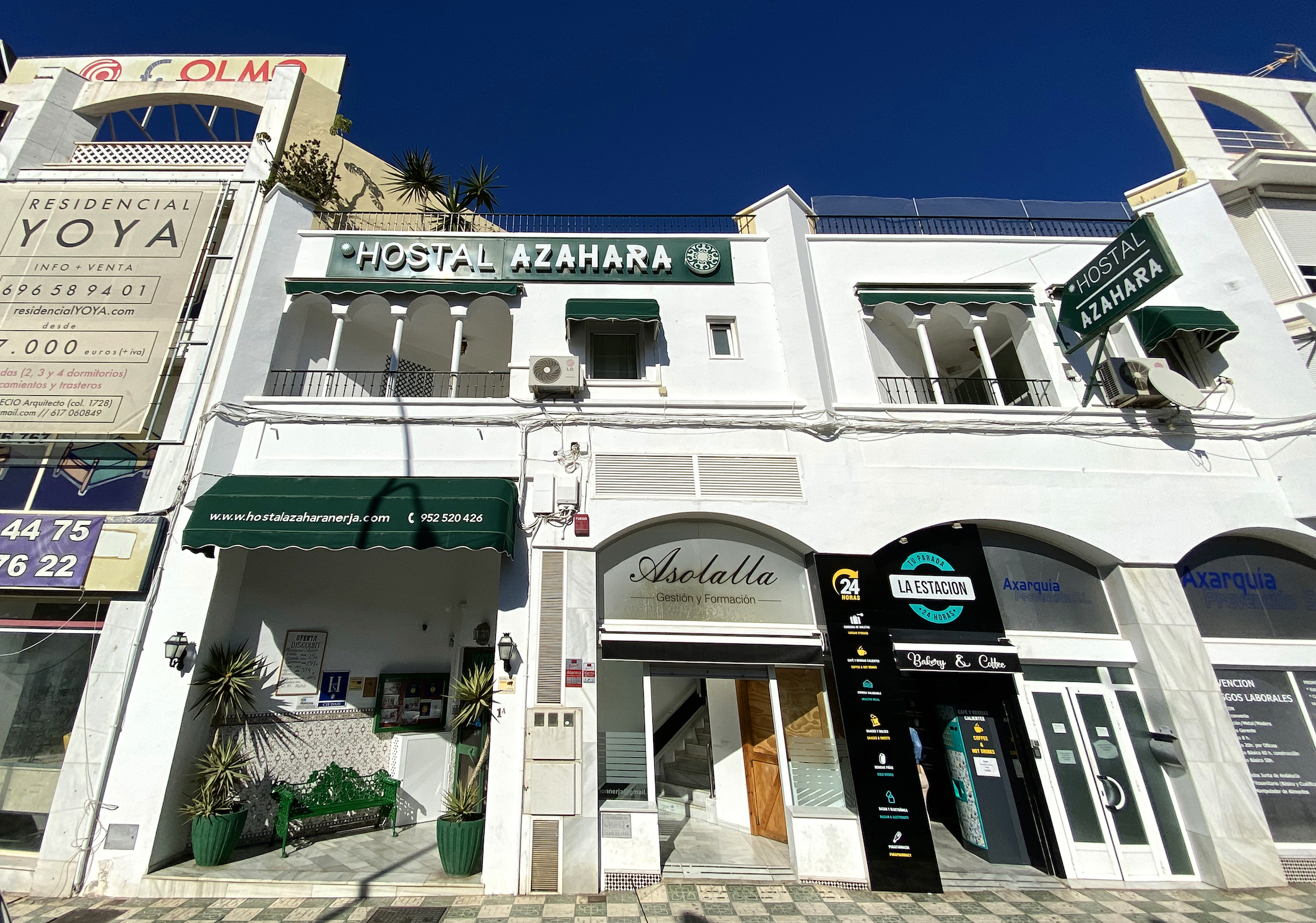 Hostal azahara nerja , Nerja