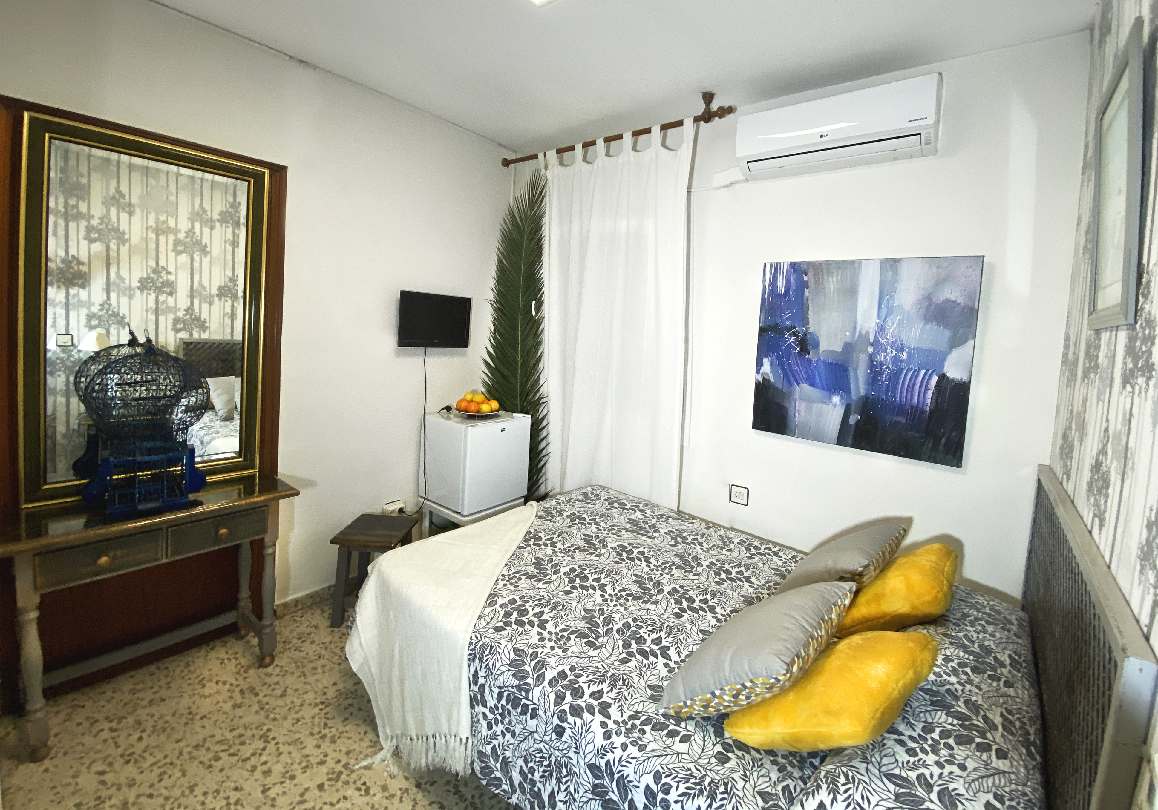 Hostal azahara nerja , Nerja