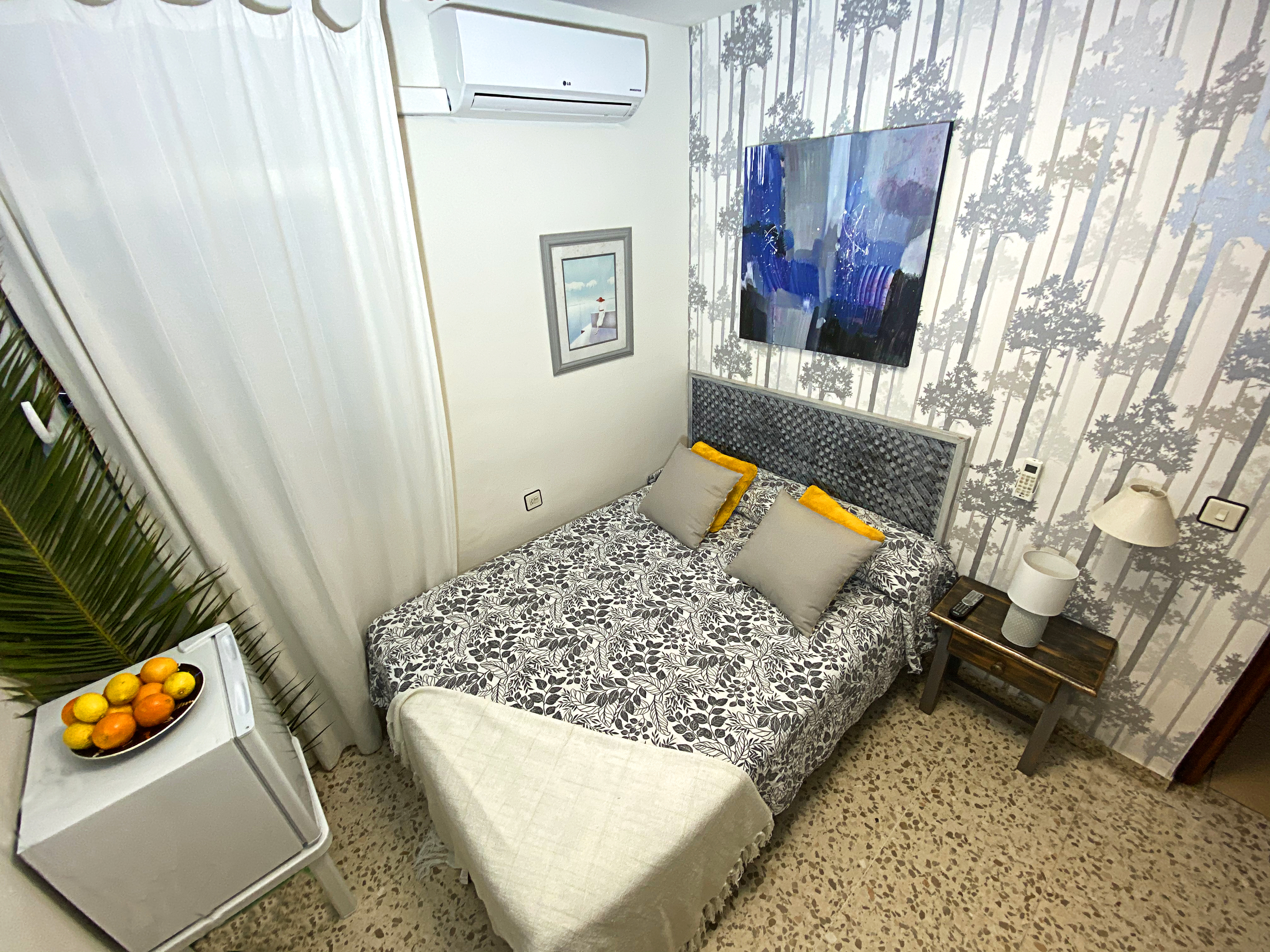 Hostal azahara nerja , Nerja