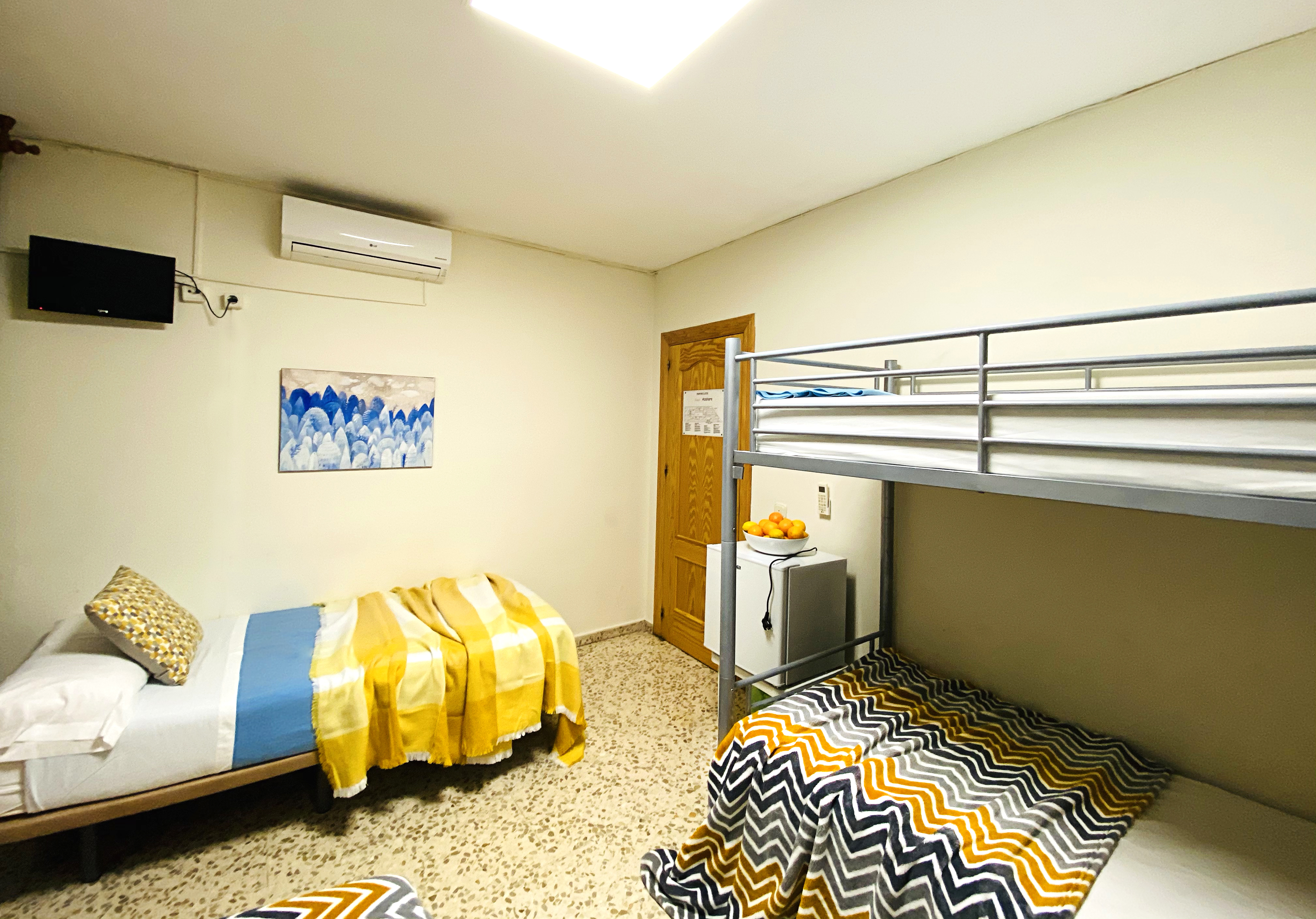 Hostal azahara nerja , Nerja