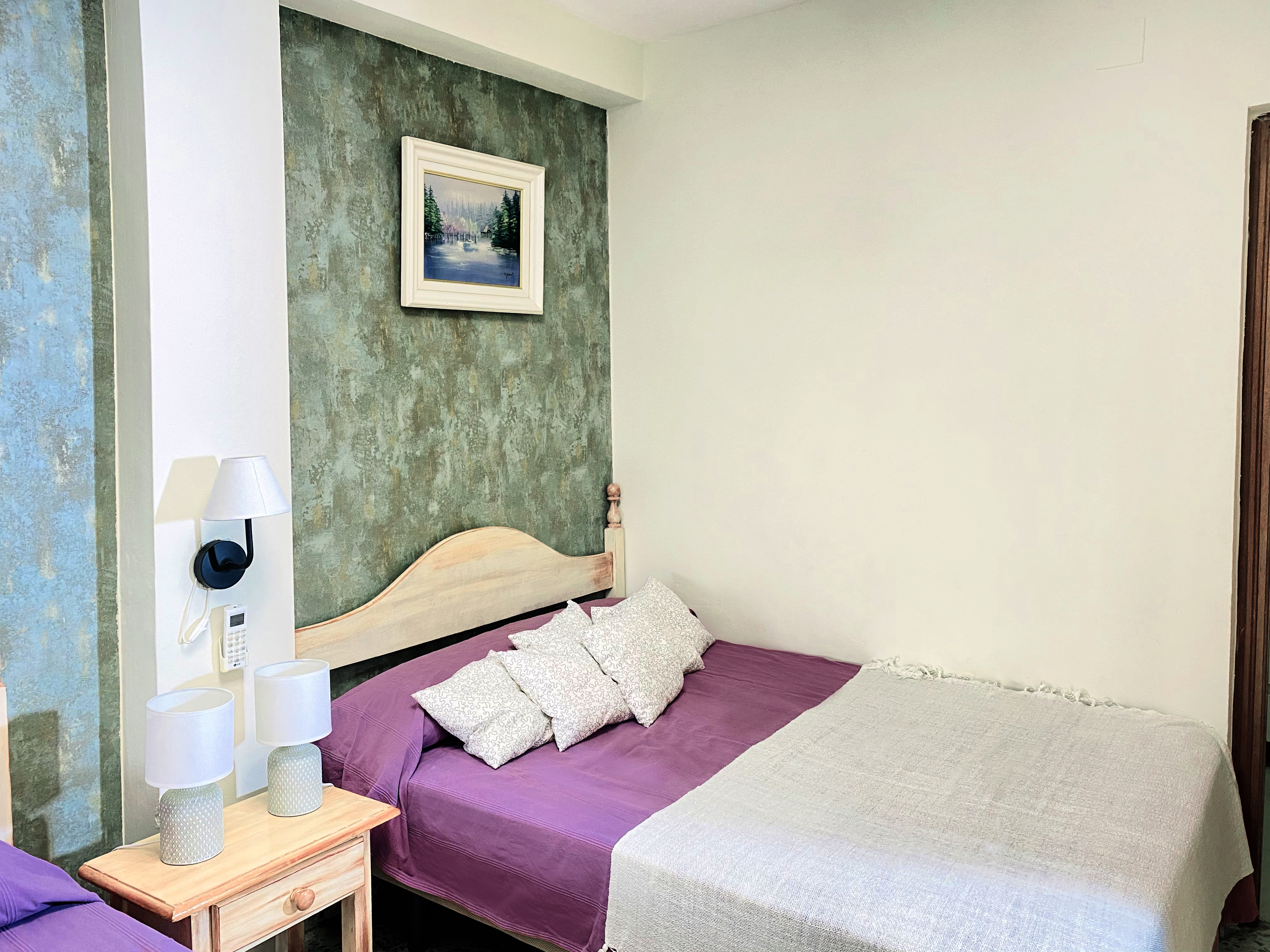 Hostal azahara nerja , Nerja