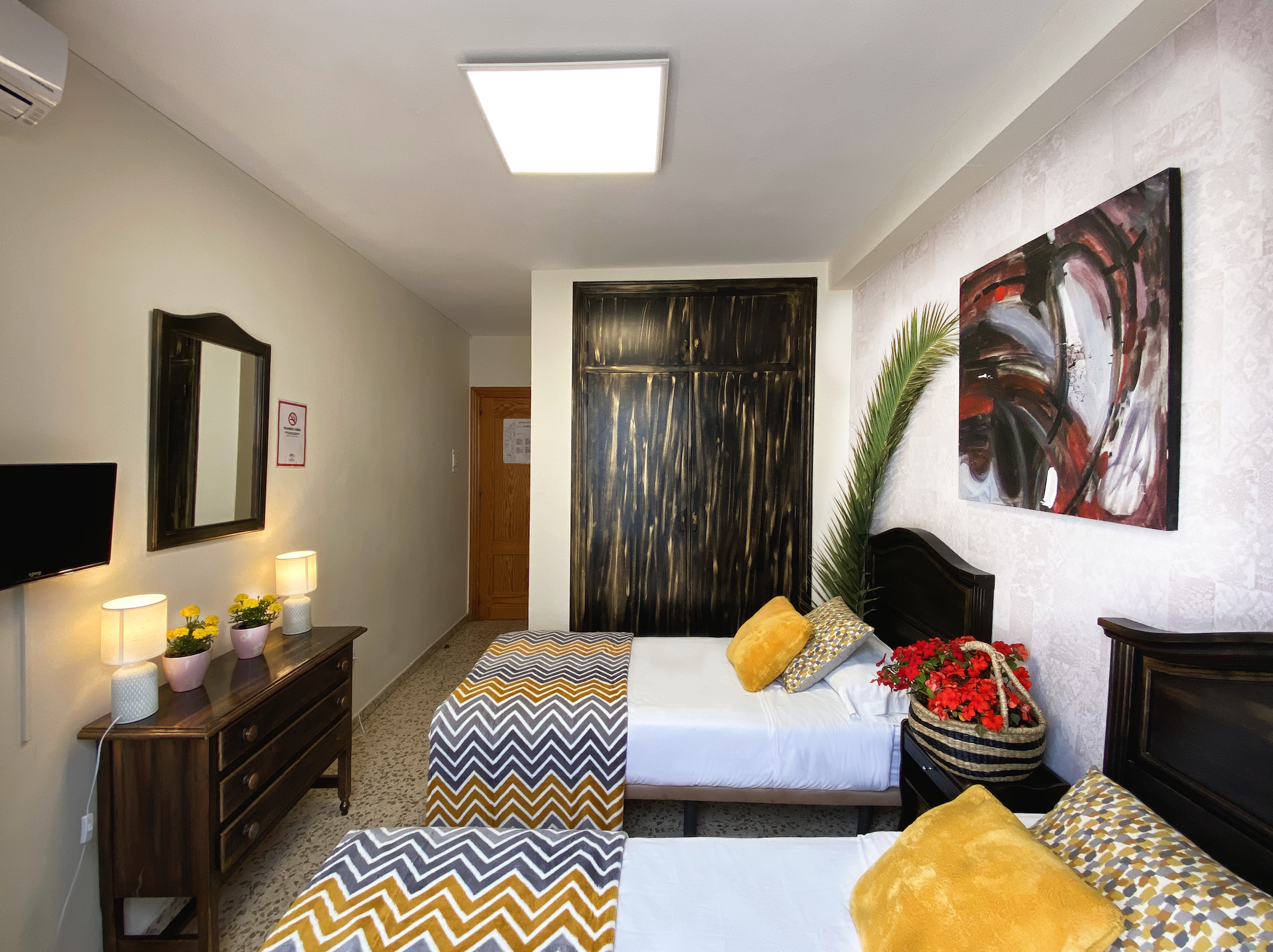 Hostal azahara nerja , Nerja