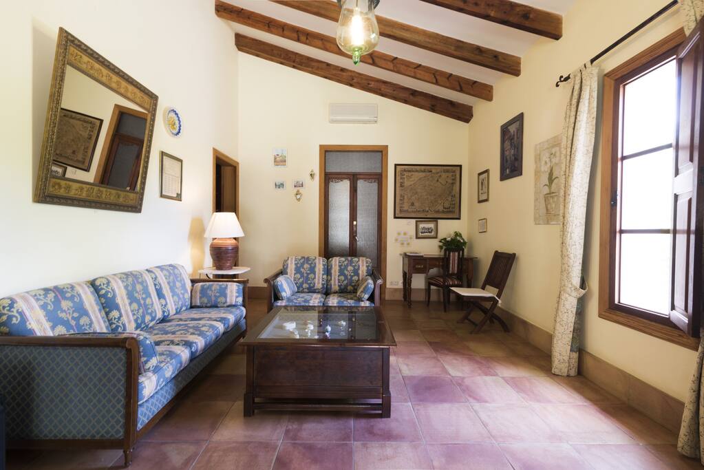 Apartamento de 2 dormitorios con terraza