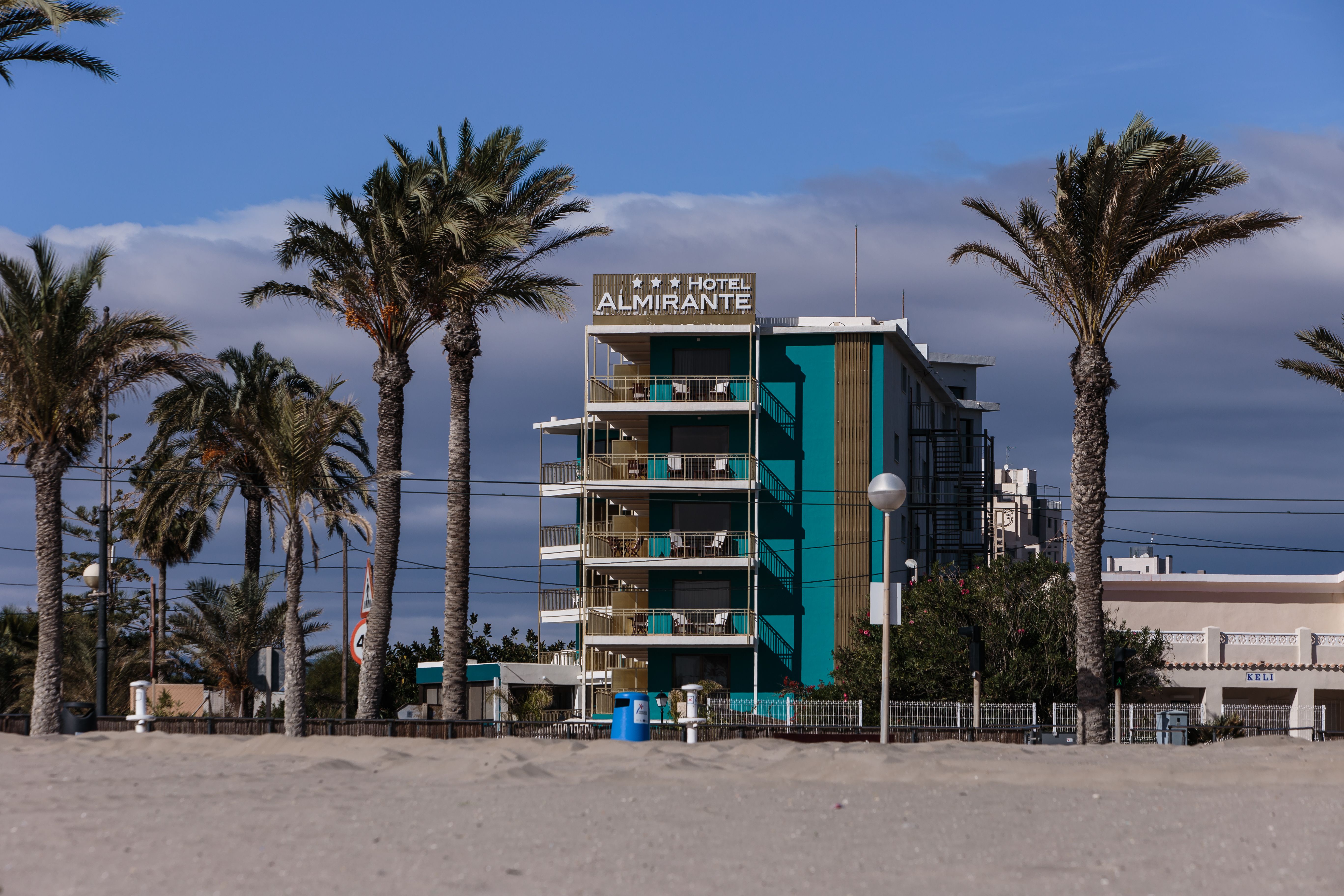 Hotel almirante 