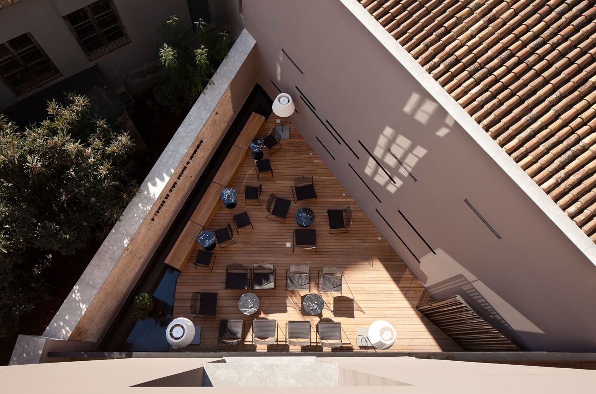 Caro hotel, .