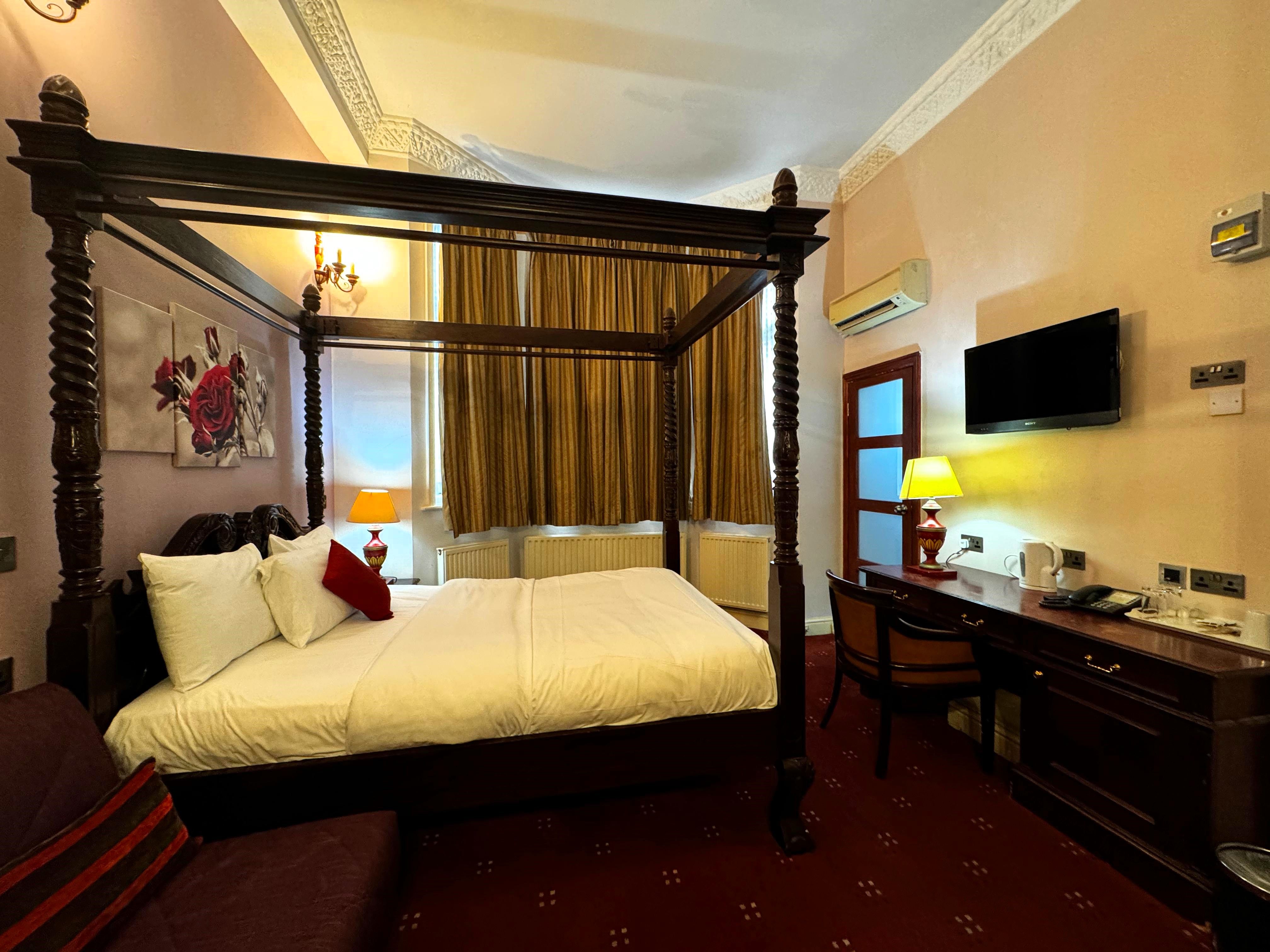 room detail thumbnail 0