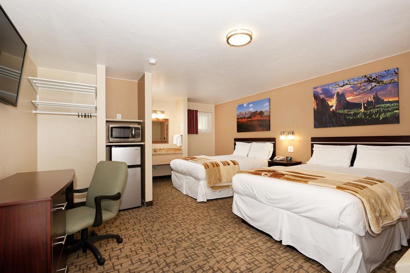 room detail thumbnail 2