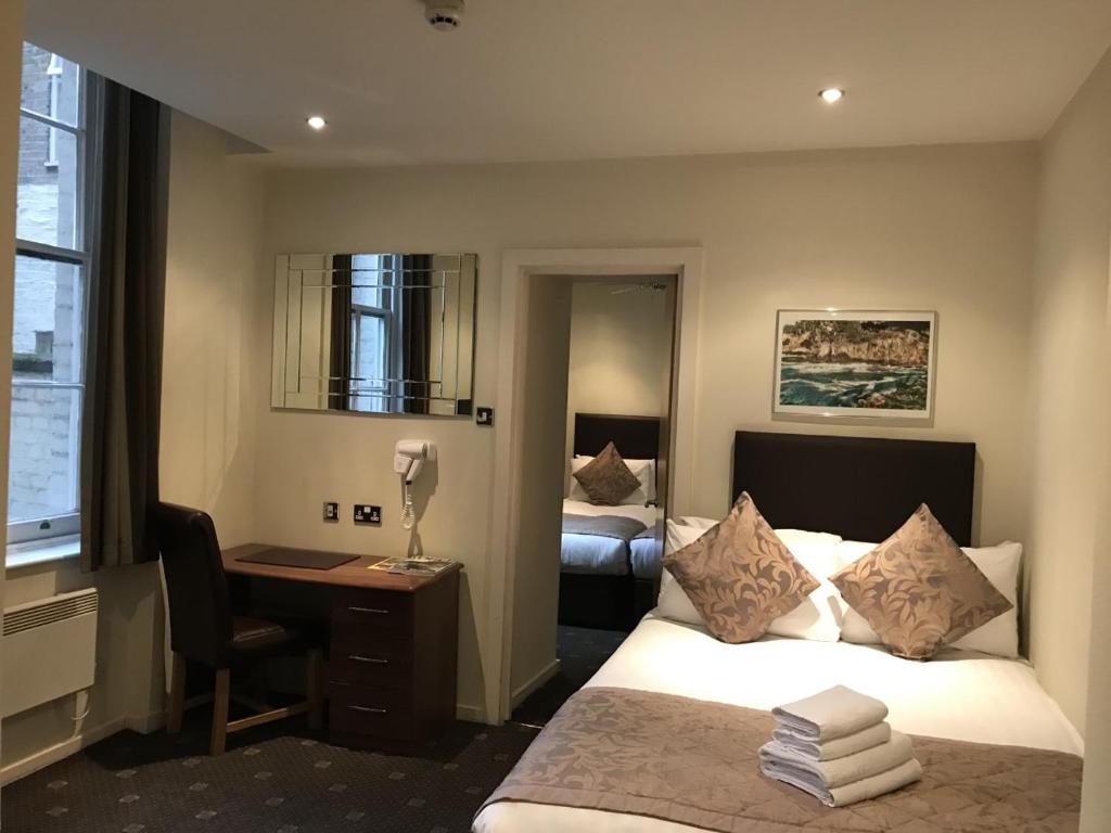 room detail thumbnail 0