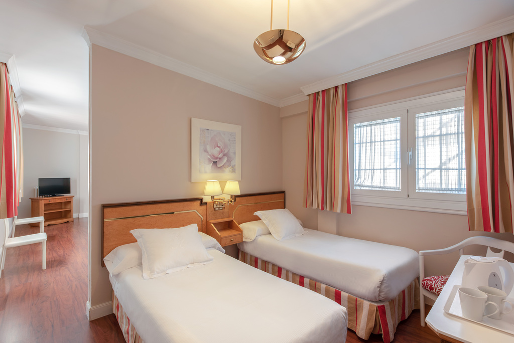 Hotel anacapri, Granada