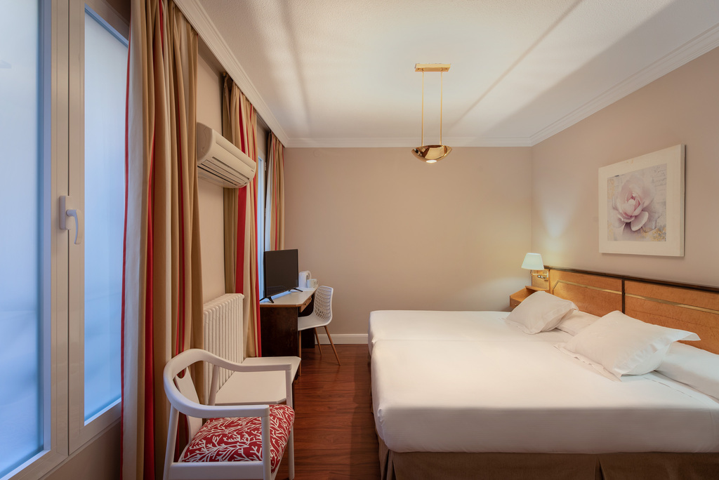 Hotel anacapri, Granada