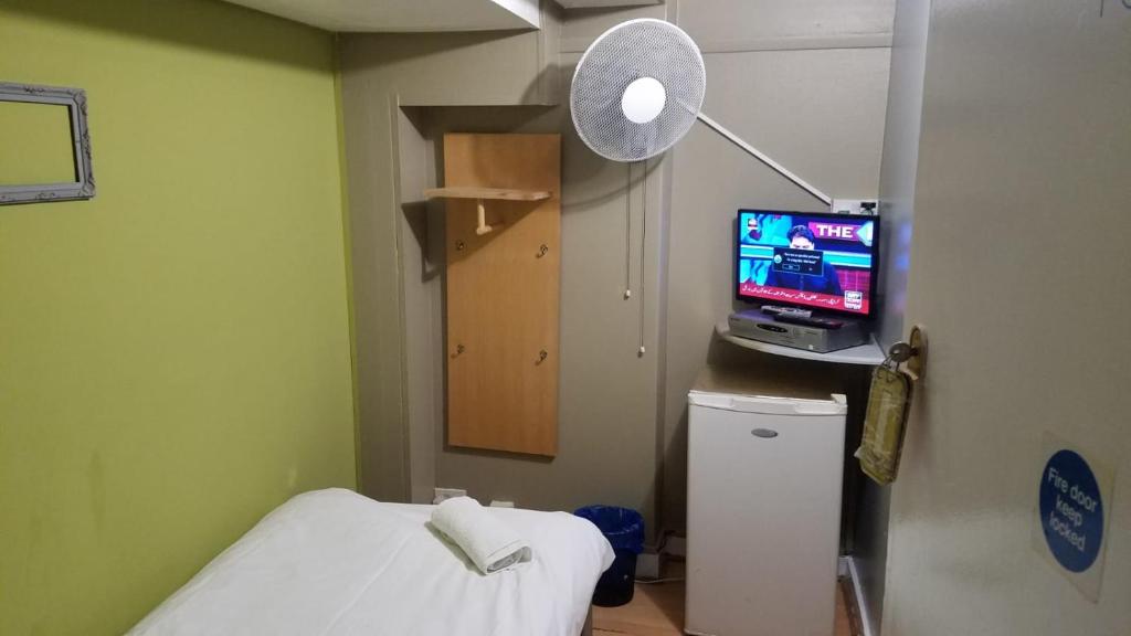 room detail thumbnail 0