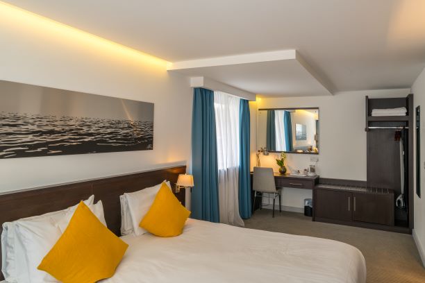 room detail thumbnail 1