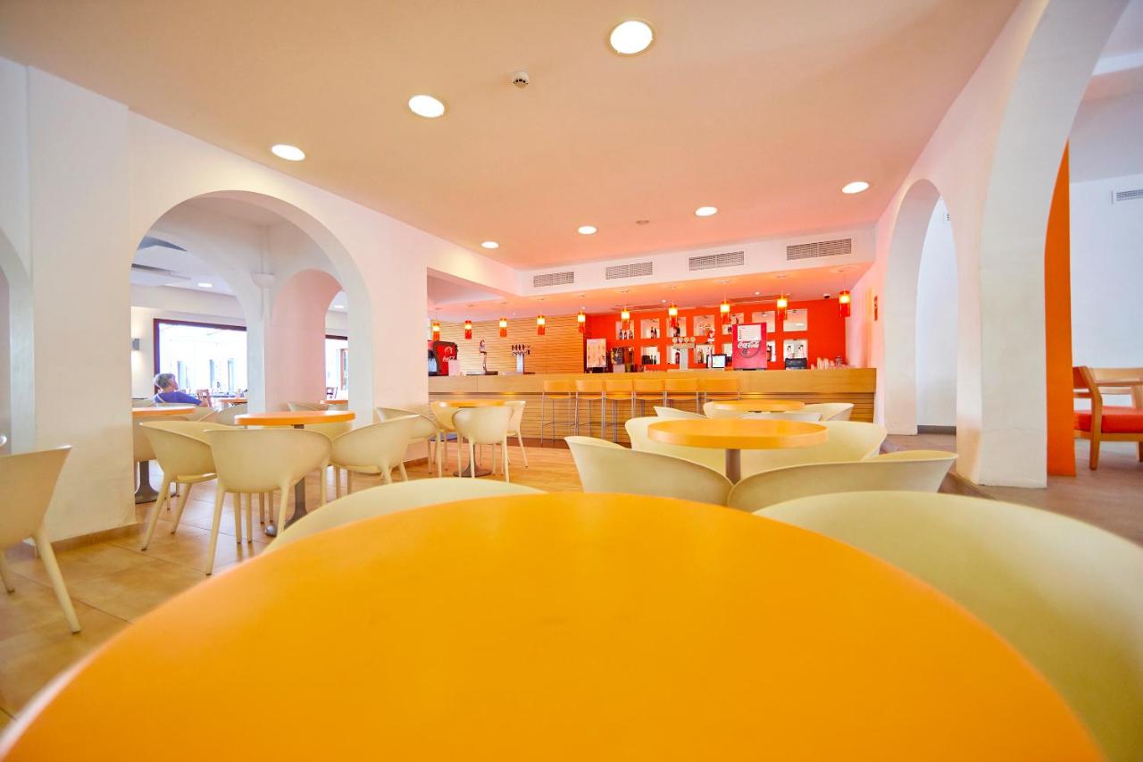 Gavimar ariel chico club resort, Balearic islands