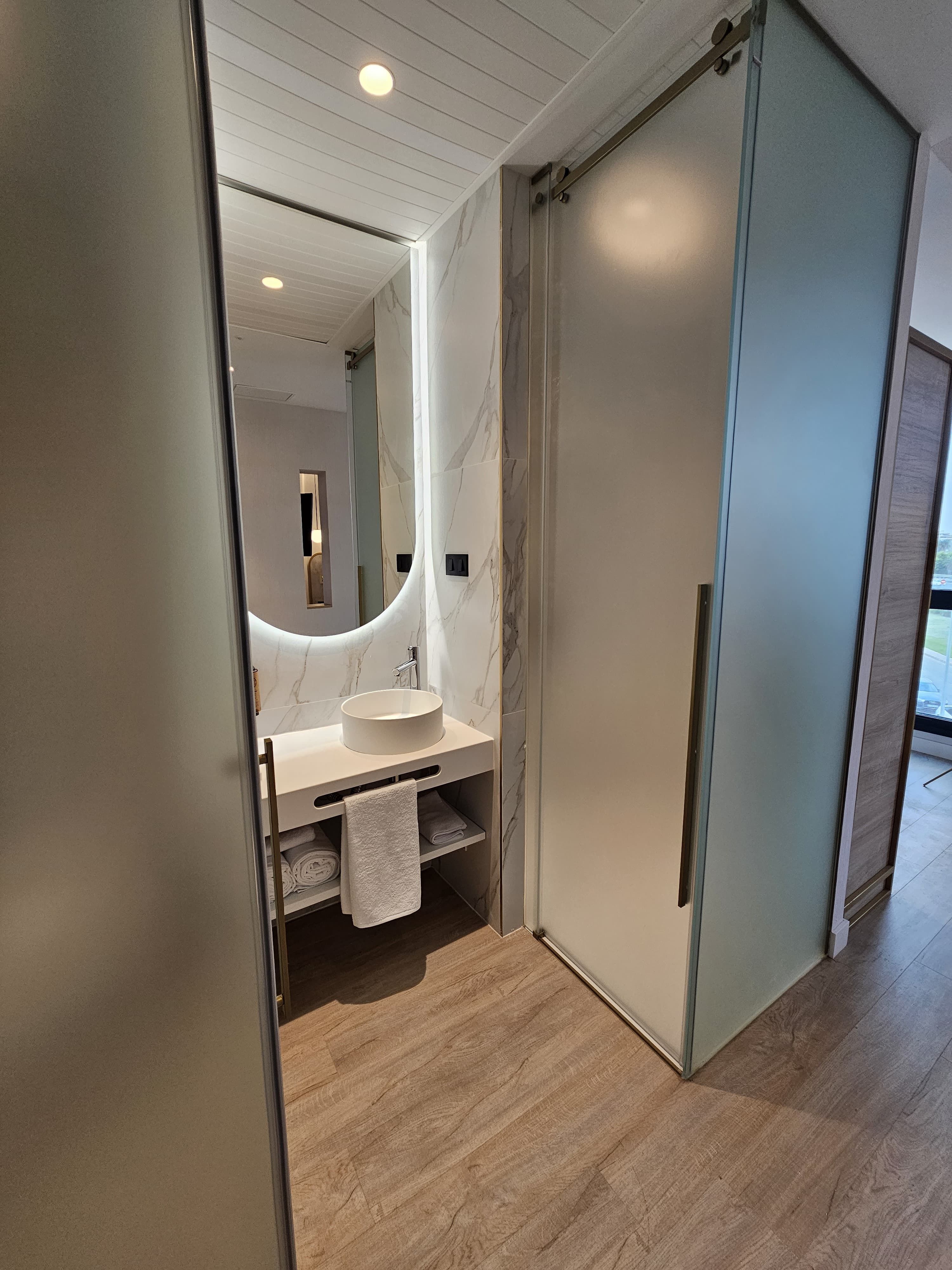 Superior king room