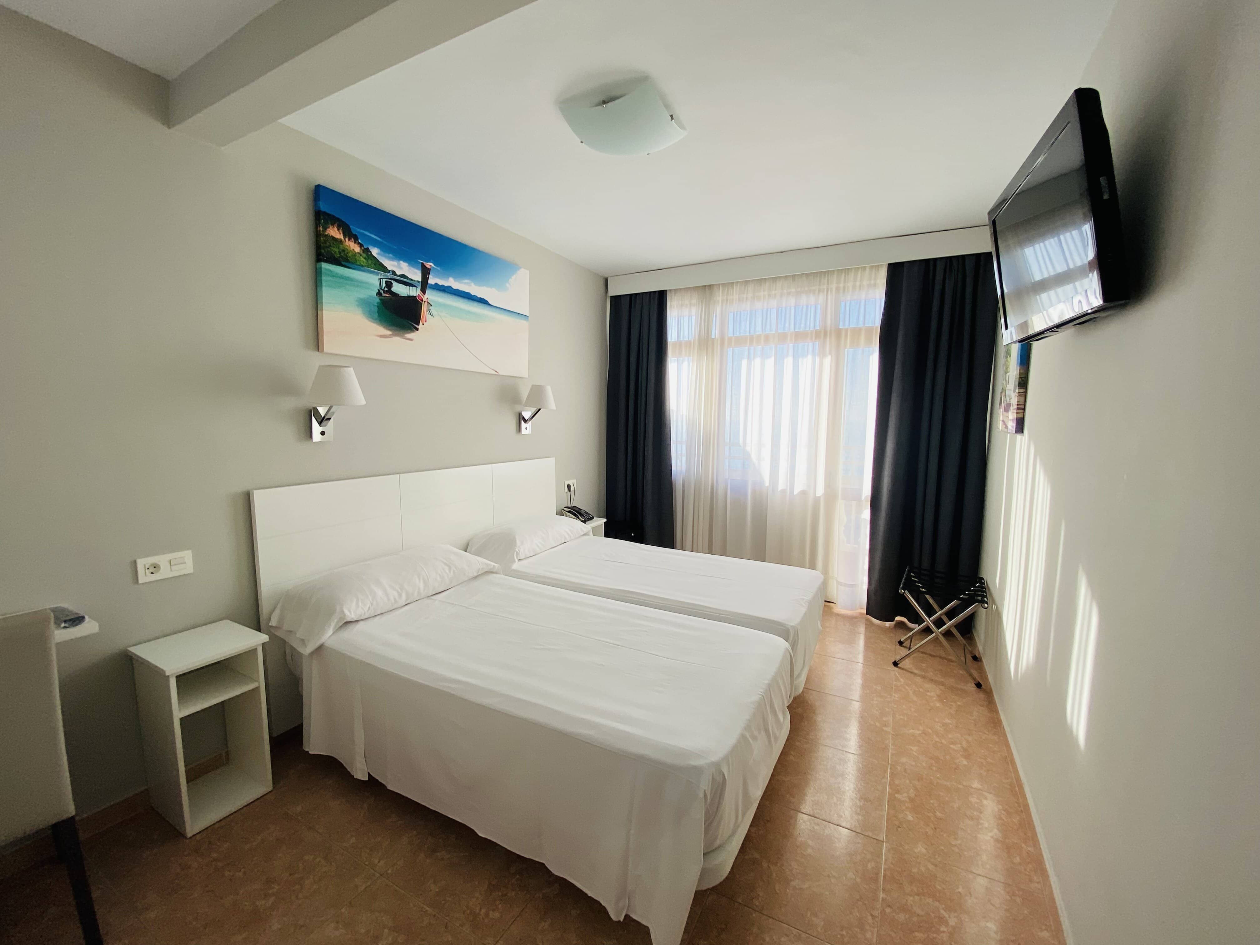 Chambre lits jumeaux avec vue