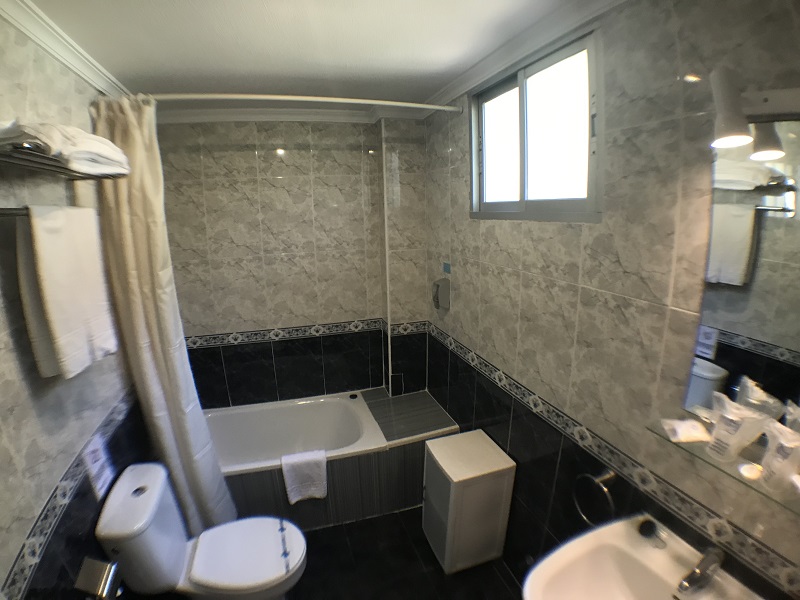 Chambre lits jumeaux avec terrasse