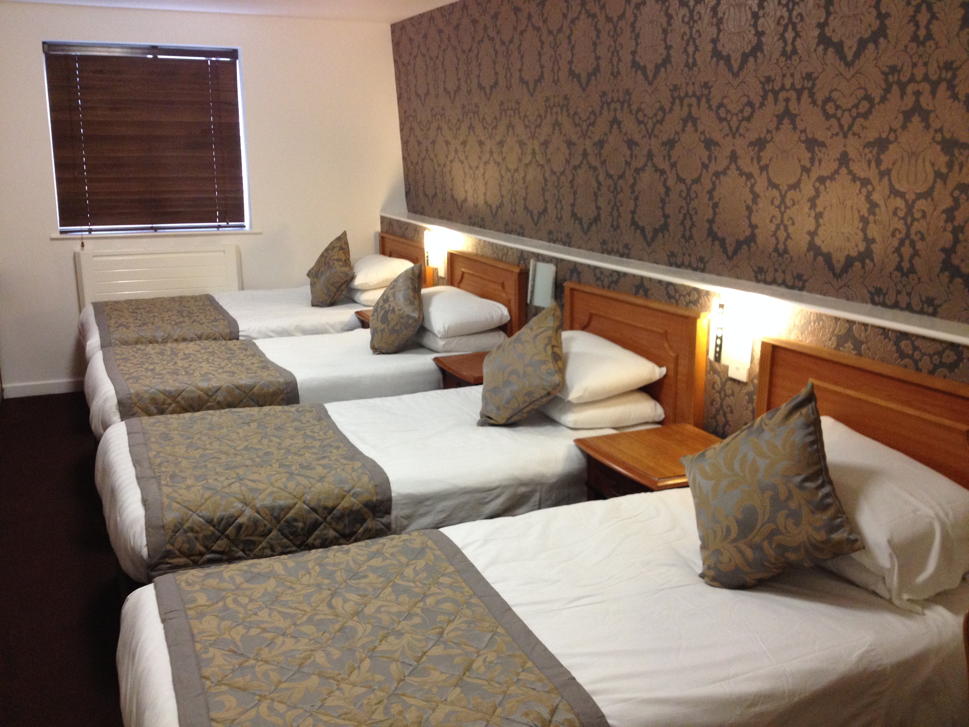 room detail thumbnail 0