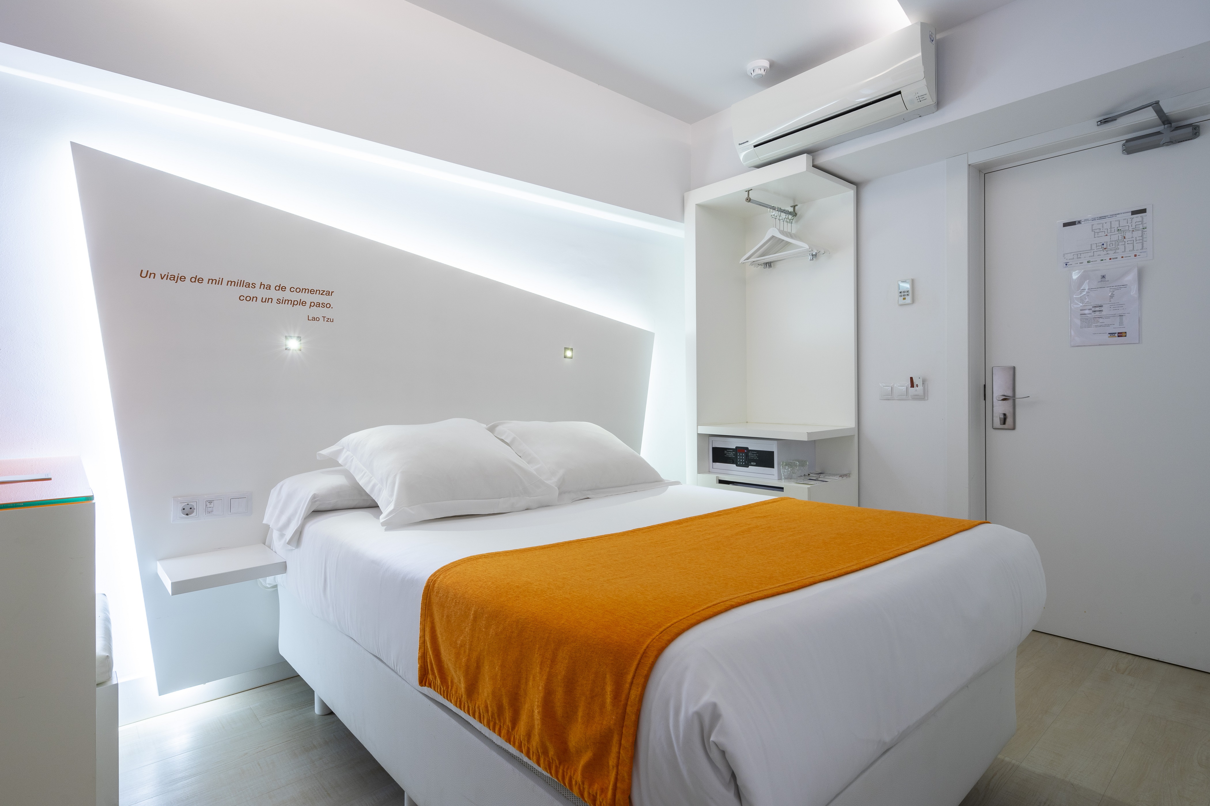 Habitación doble pequeña