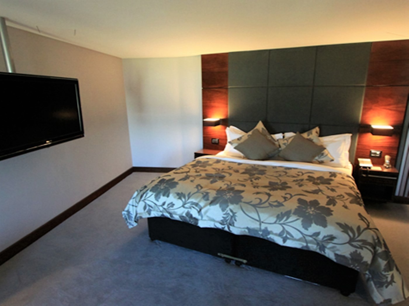 room detail thumbnail 0