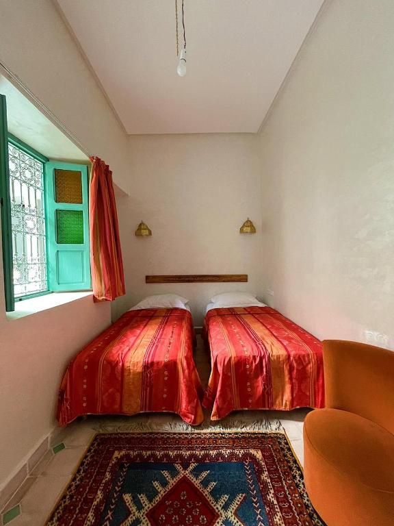 room detail thumbnail 1