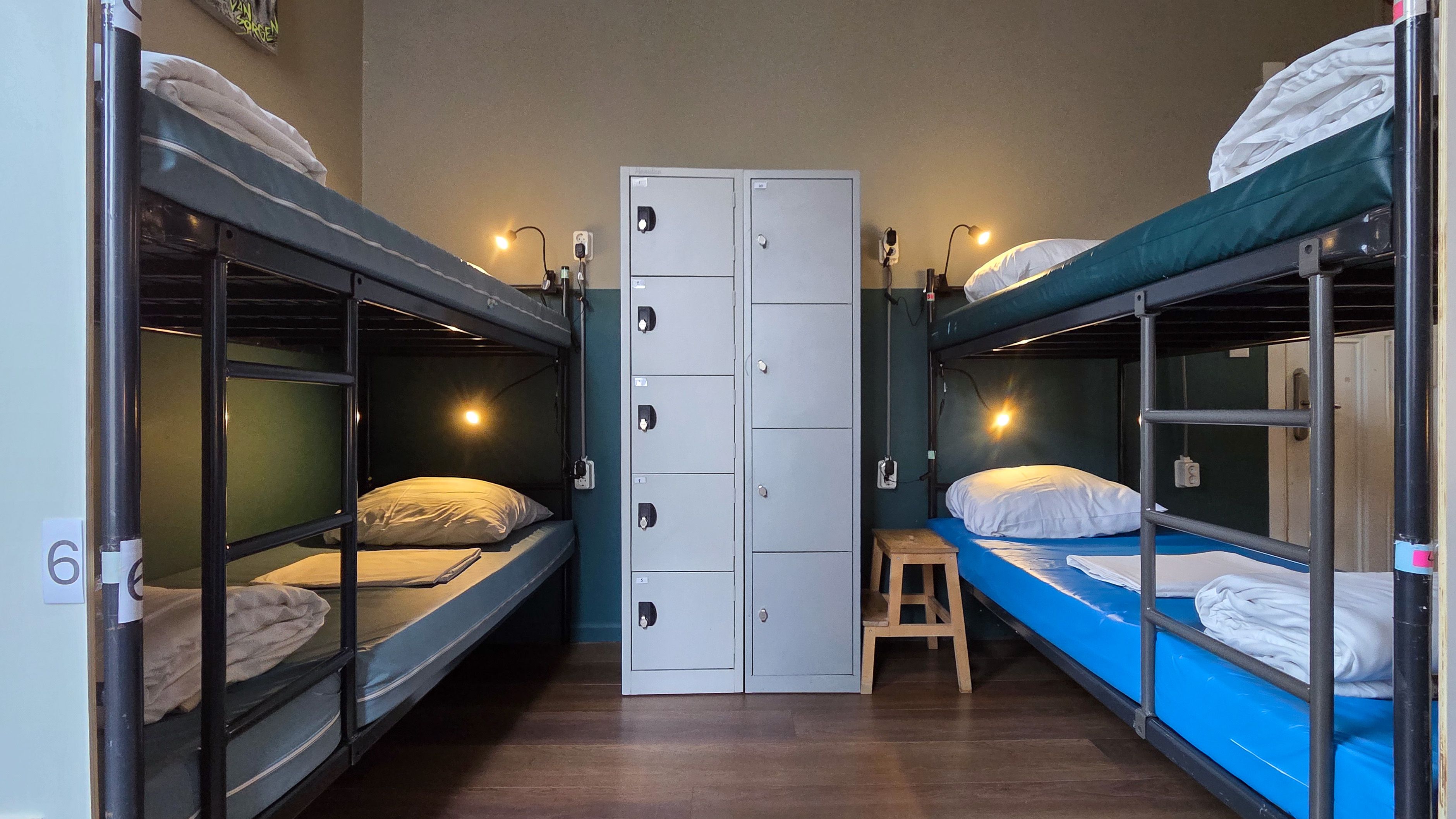 room detail thumbnail 2