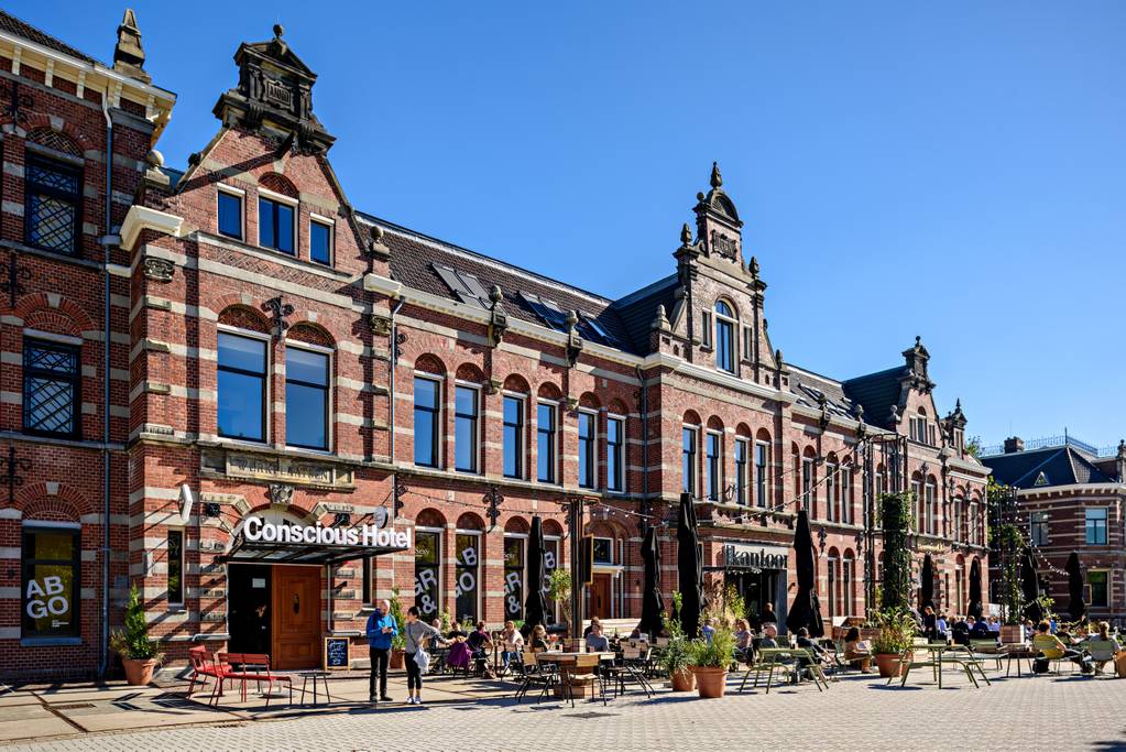 room detail thumbnail 1